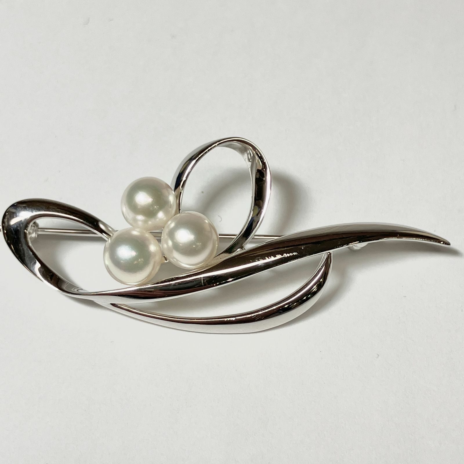 m001 T3 MIKIMOTO ミキモト パール 真珠 3連 ブローチ アクセサリー