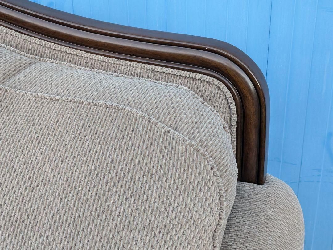 Ashley アシュレイ 二人掛け ソファ アームソファ ヨーロピアン IZZ