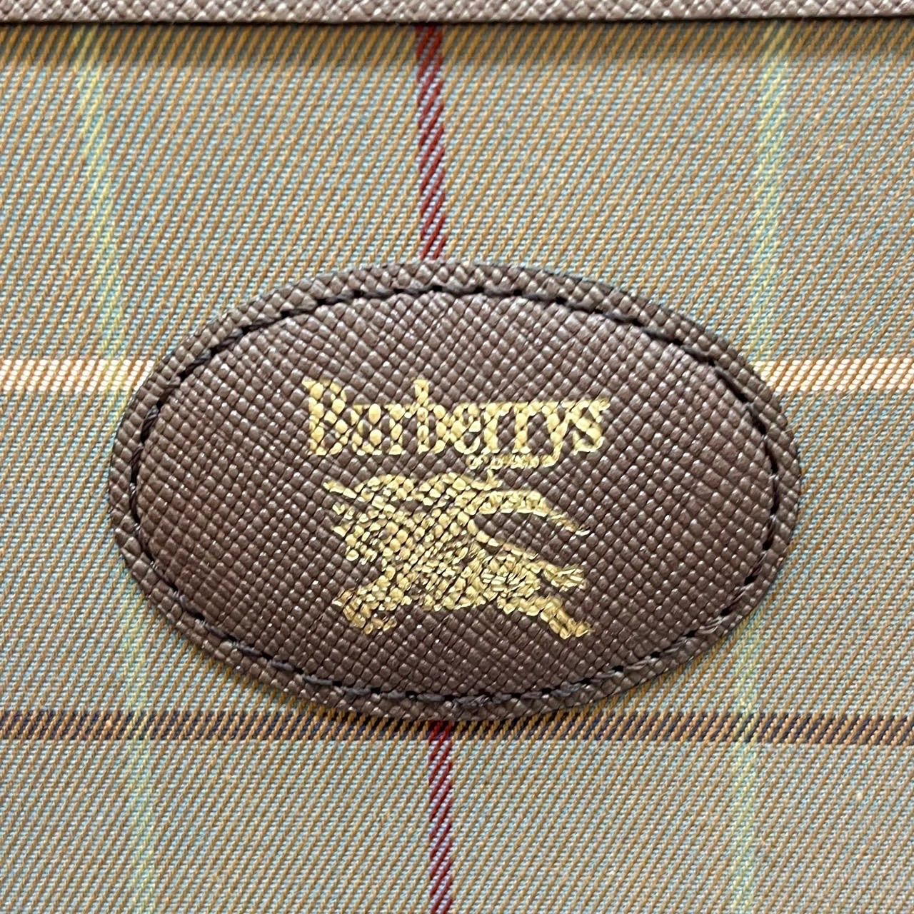 ✨良品✨ BURBERRY バーバリー クラッチバッグ ポーチ ノバチェック