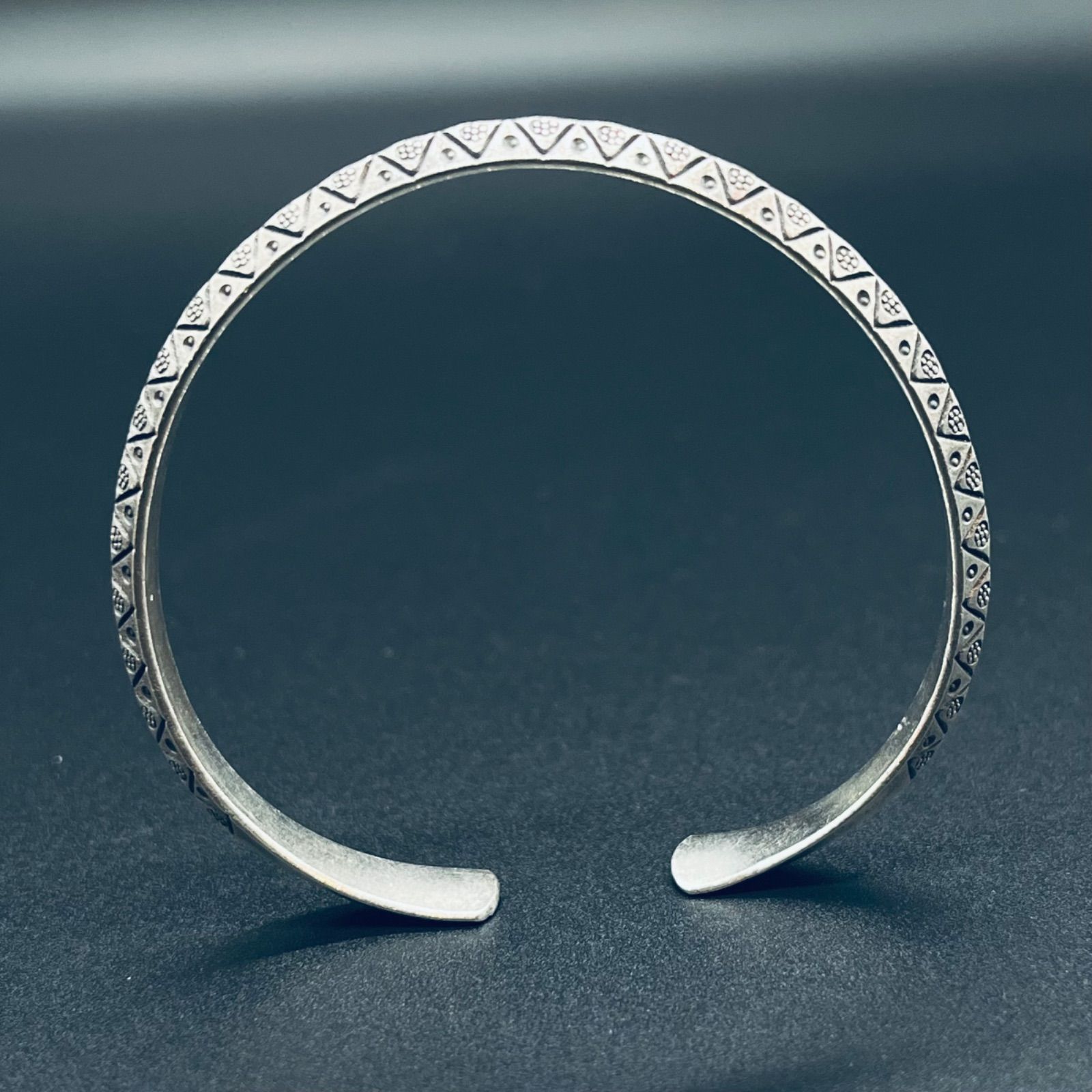 カレンシルバー 民族デザイン バングル ブレスレット カレン族 銀純度