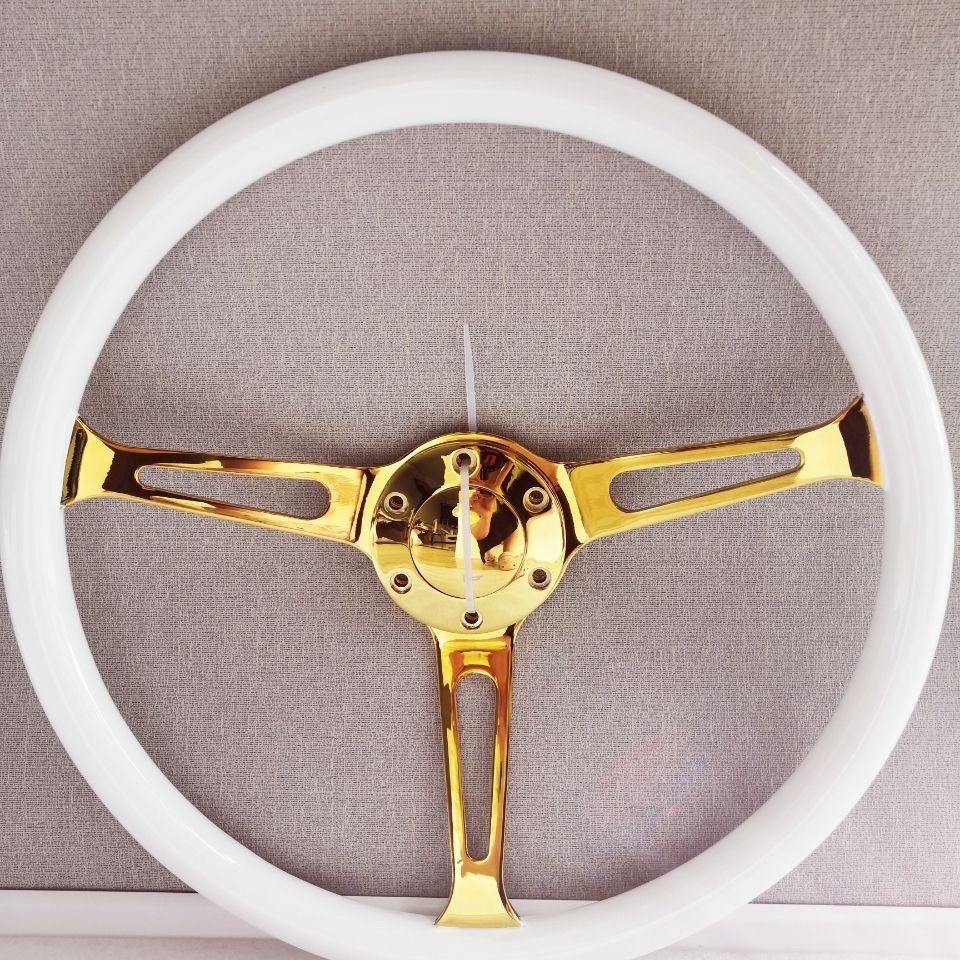 ソリッドウッドレトロビートルステアリングホイール15インチ黒金3本