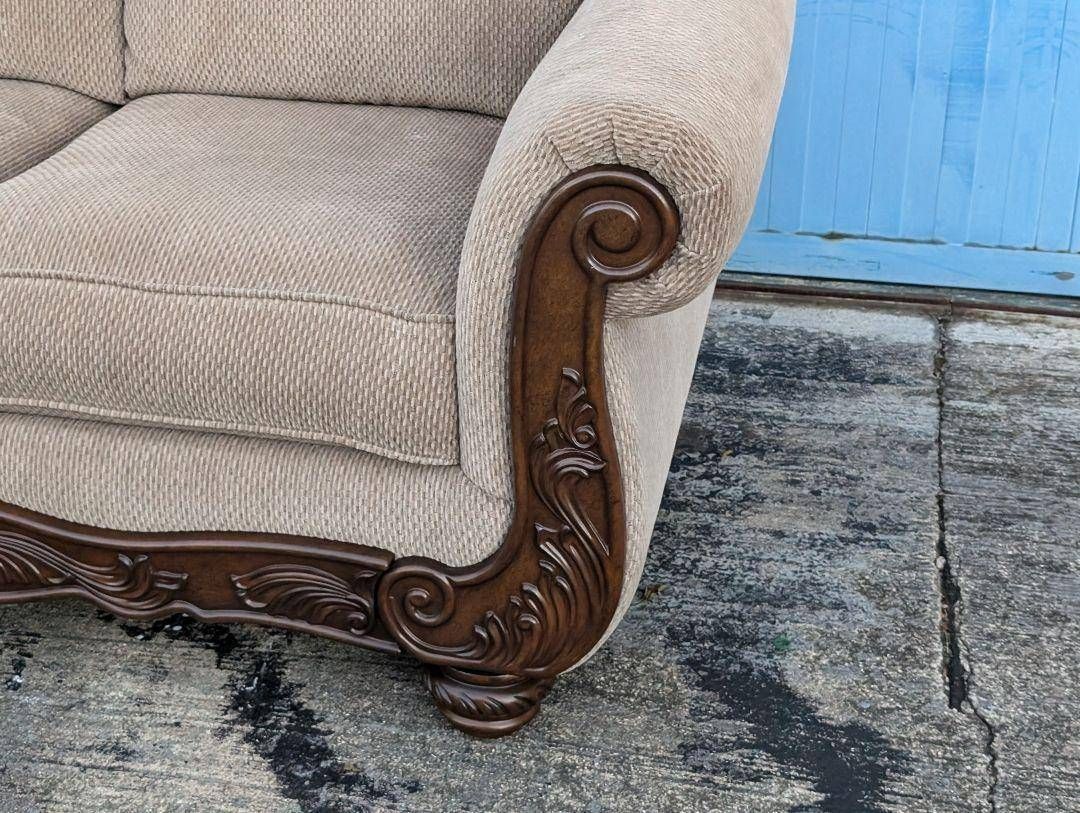 Ashley アシュレイ 二人掛け ソファ アームソファ ヨーロピアン IZZ