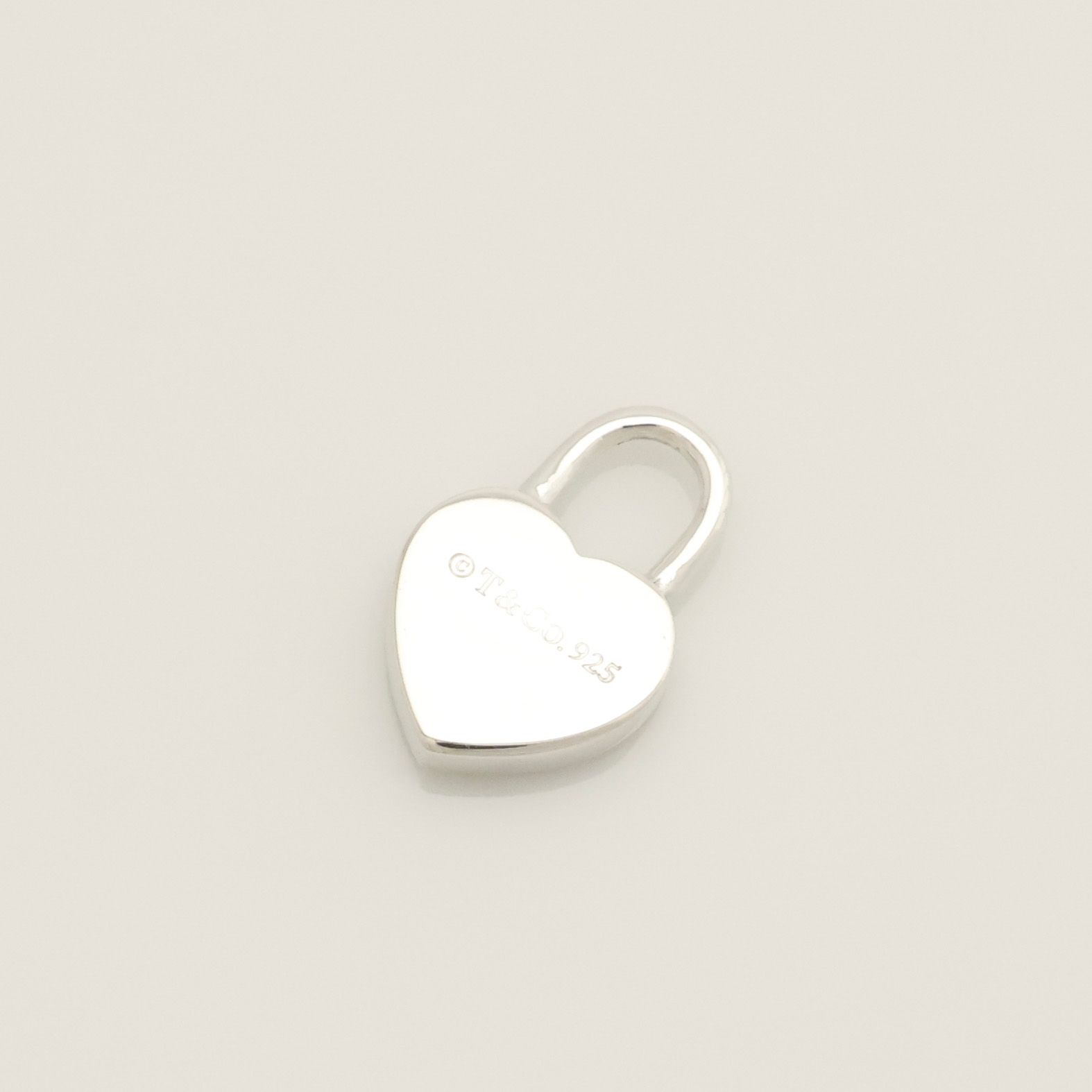 リターン トゥ ティファニー ハート ロック カデナ チャーム AG925