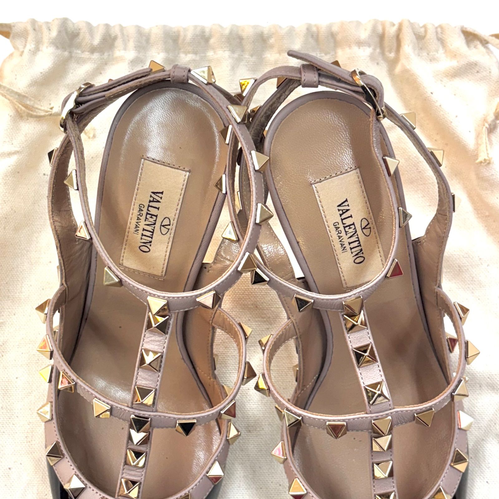VALENTINO♡ ロックスタッズ エナメル ストラップパンプス ロック