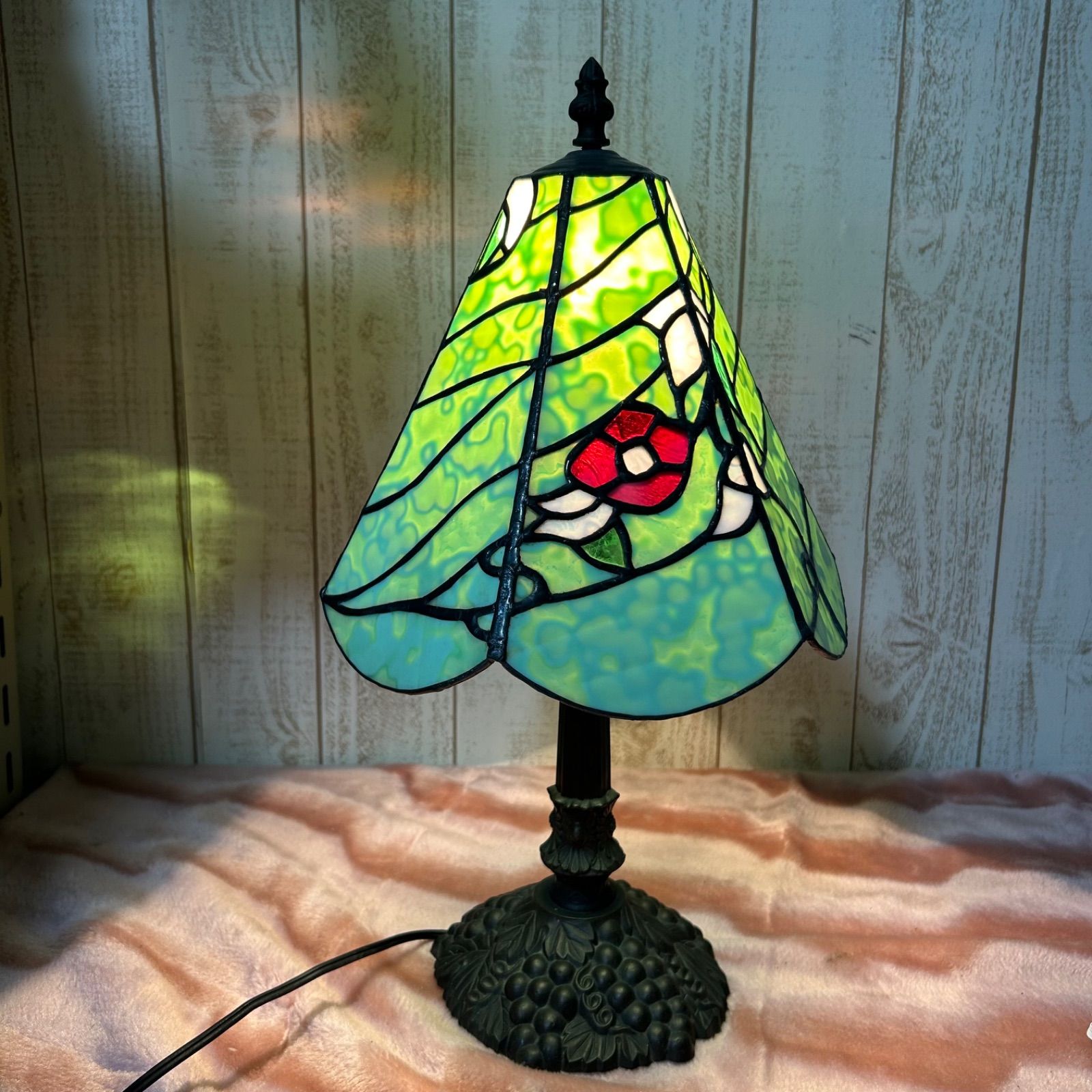 ステンドグラス ランプ 花柄 昭和レトロ - メルカリ