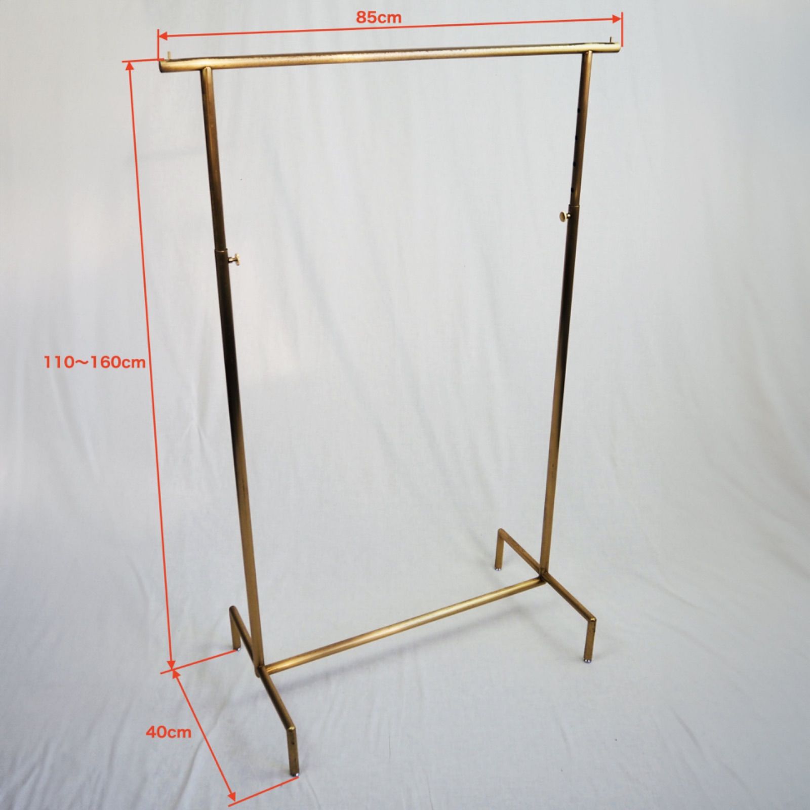 再入荷】ハンガーラック W85cm 高さ可変 アンティークゴールド - メルカリ