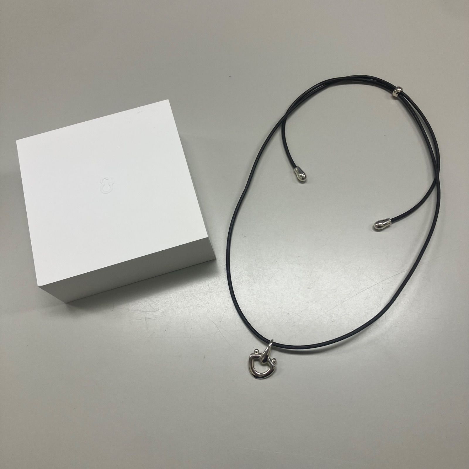 未使用品 h'eres CETACEA LEATHER CHOKER NECKLACE サテーシア レザー