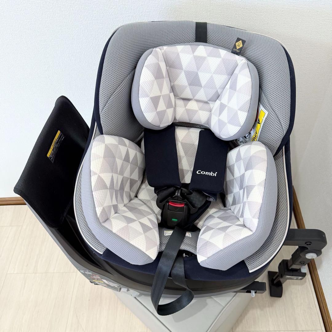 Combi クルムーヴスマートISOFIXチャイルドシート ネイビーJN-570