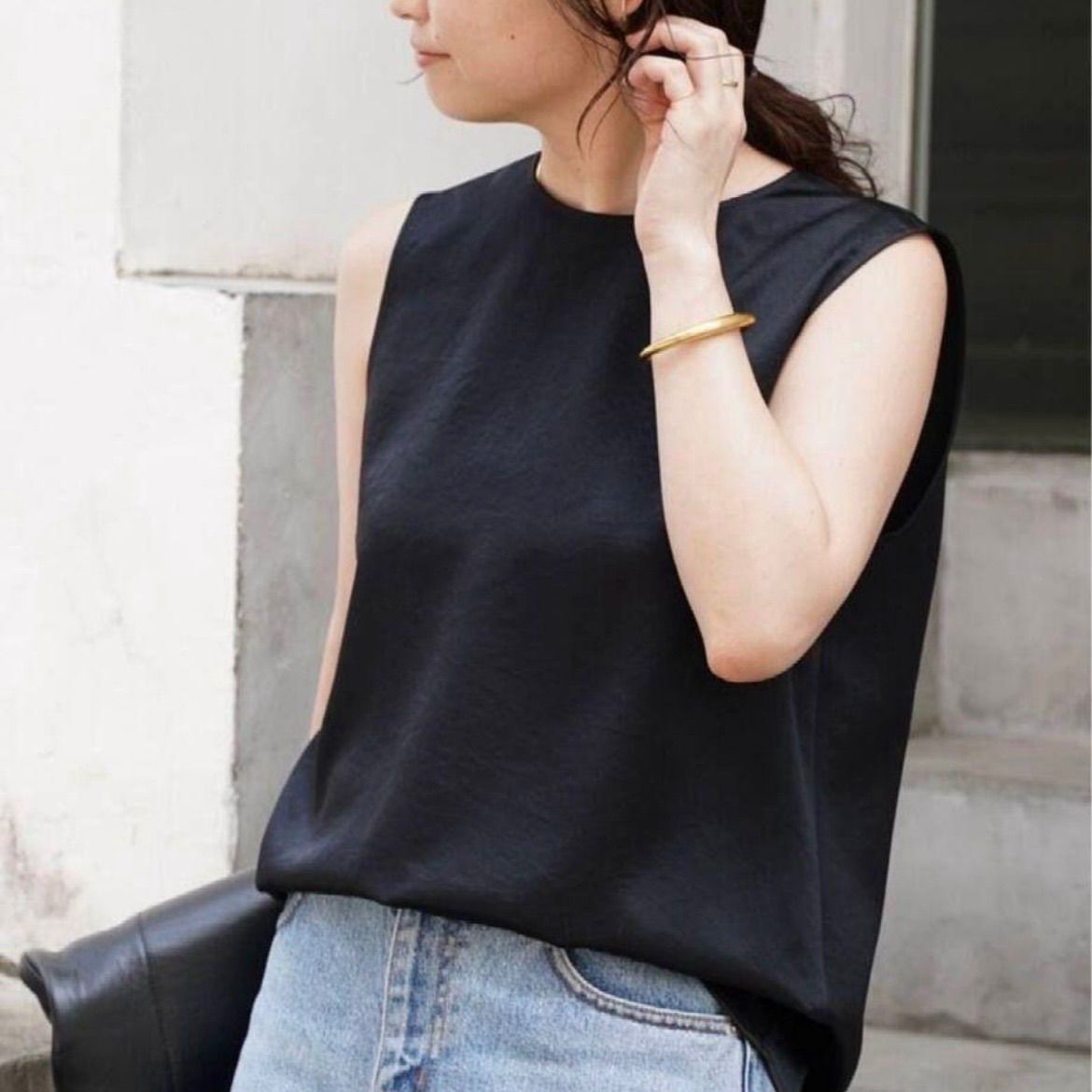 新品タグ付 Deuxieme Classe Minimal Satin ブラウス ブラック - メルカリ