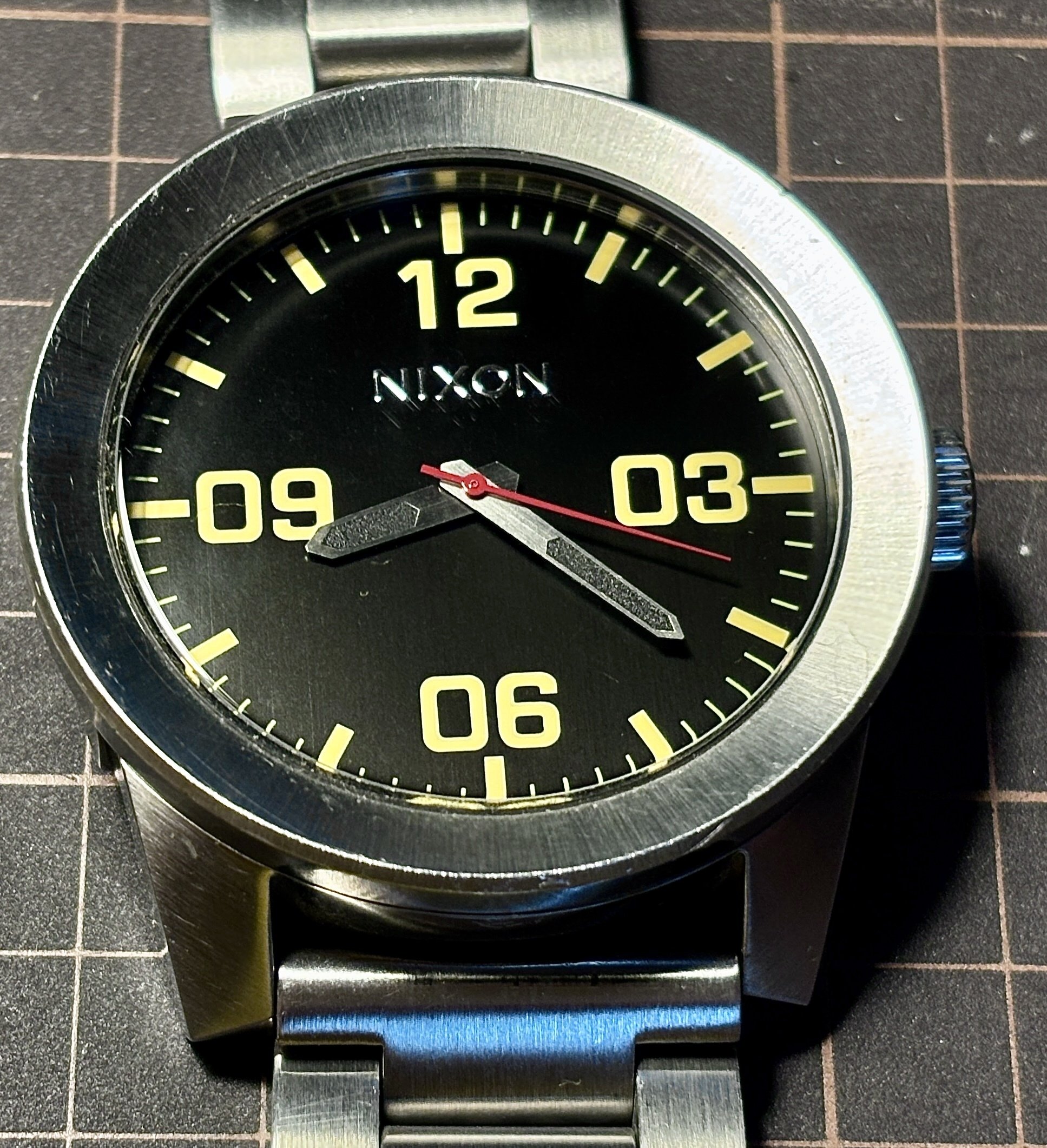 腕時計が止まっていたので好奇心から時計の裏蓋を開けてみた話。｜Nakasone