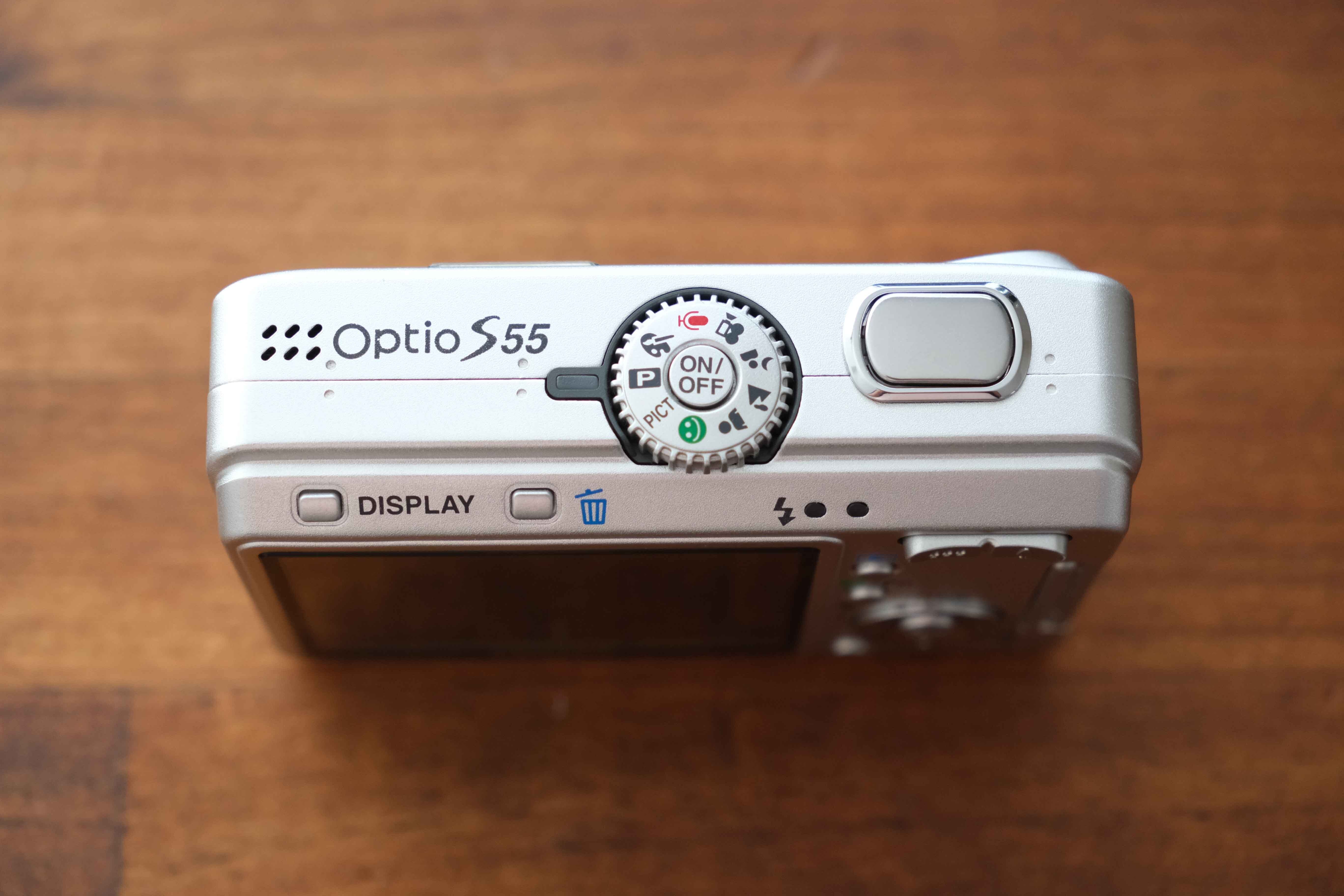オールドコンデジの世界】エモい PENTAX Optio S55 ・安心の乾電池駆動