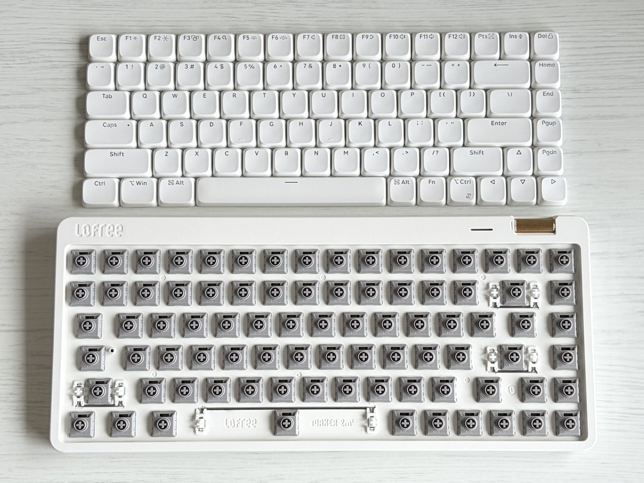 Lofree Flow Lite 84｜ホワイト×Hadesで”雪の上を歩くような雰囲気”を