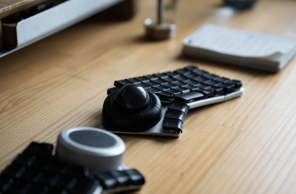 Naya Createレビュー｜左右分離型キーボードの「黒船」｜ロピログ