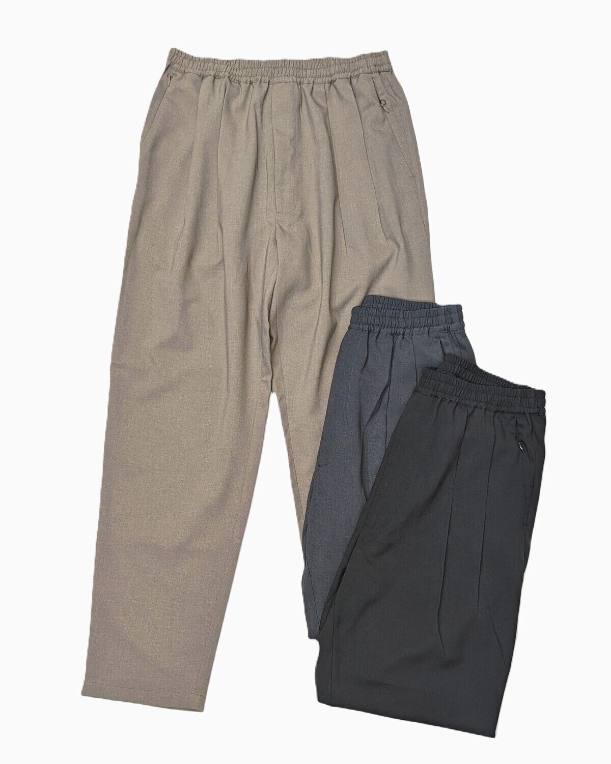 これがNew登山スタイル。Relax Tapered PantsとHybrid Merino Shirt