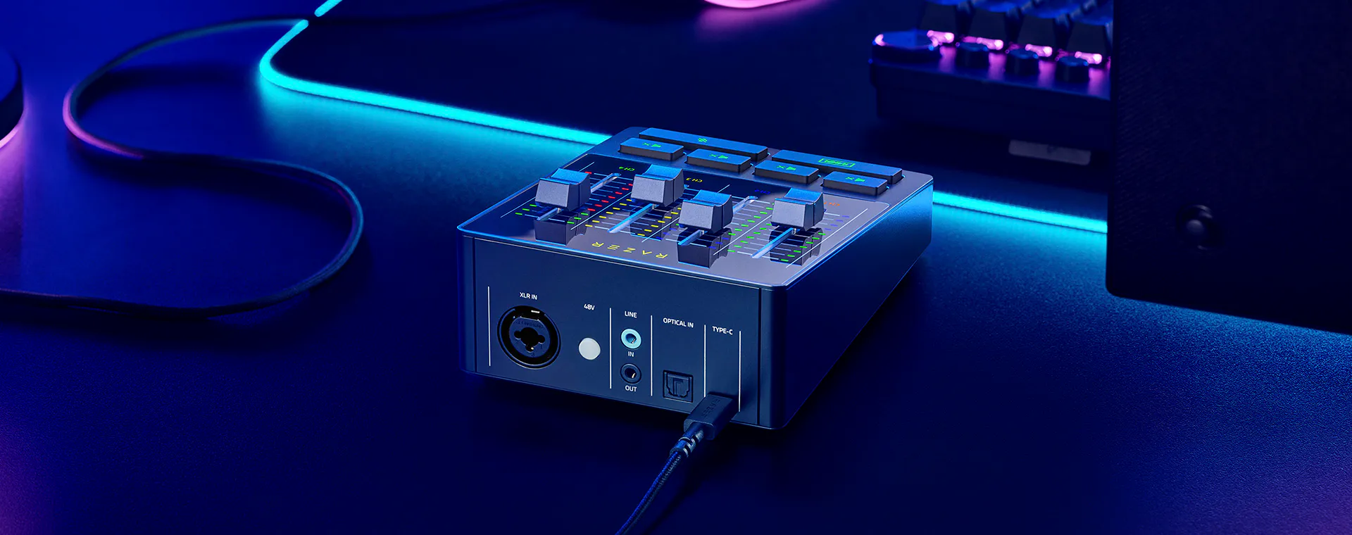 放送および配信用一体型アナログミキサー - Razer Audio Mixer | Razer