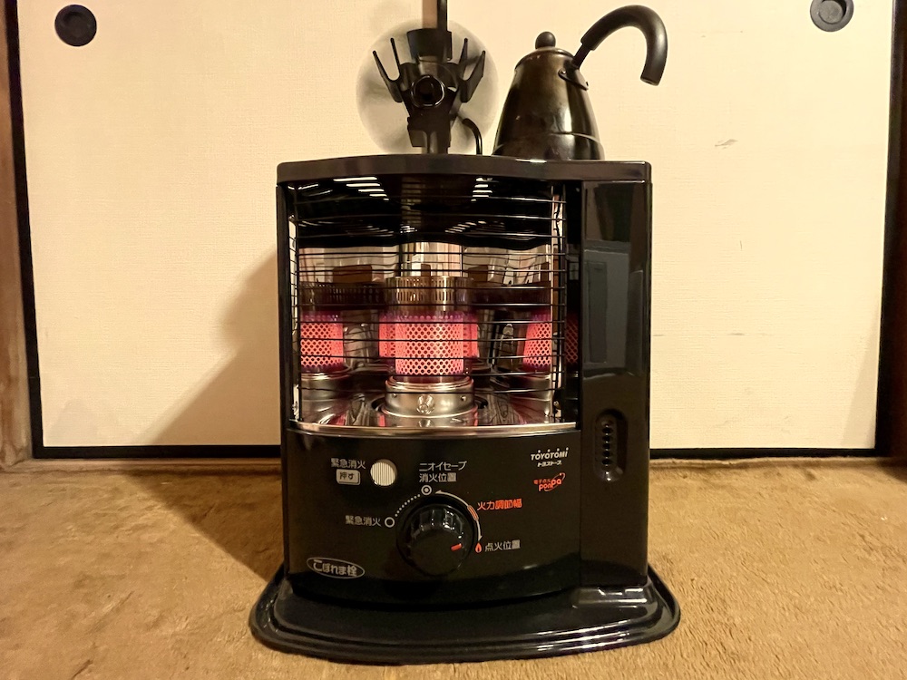 格安防災備蓄用石油ストーブの氷点下冬キャンプでの実用性 | Asterisk