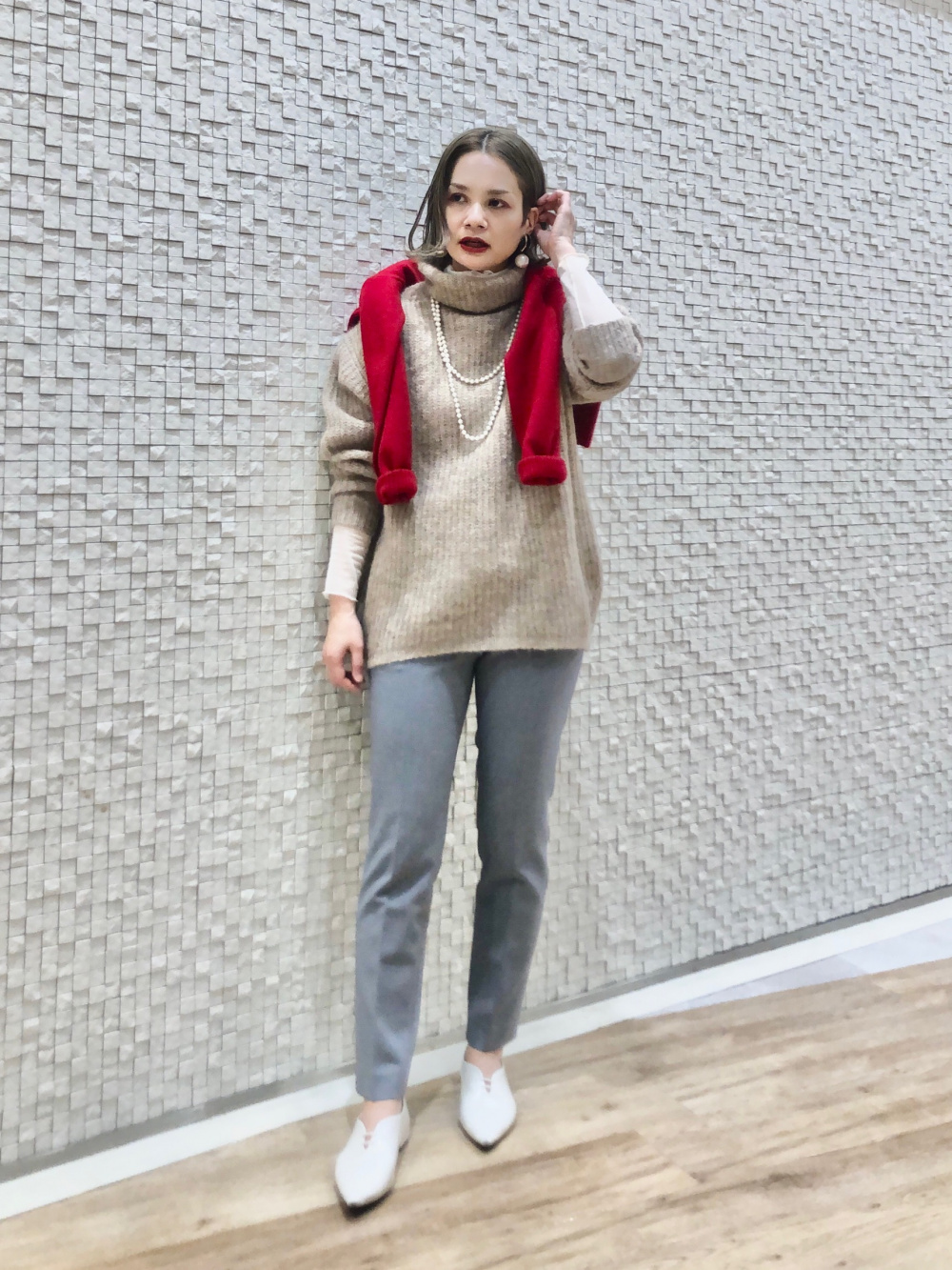 エクストラファインメリノウールミドルゲージタートルネックセーター