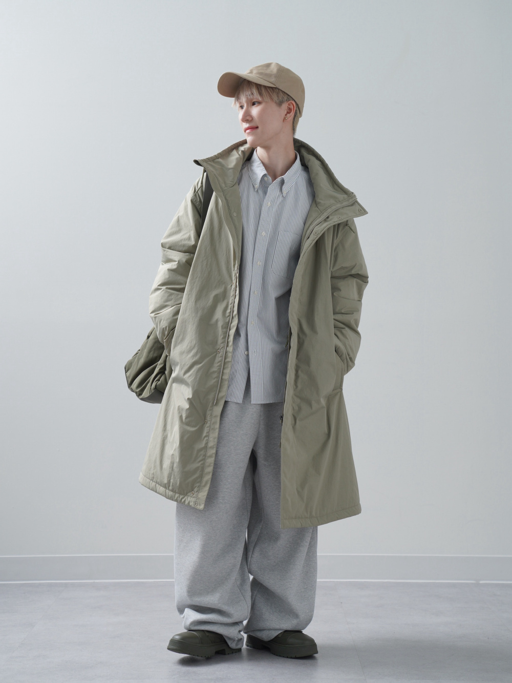 フーデッドコート」の着用コーディネート| ユニクロ公式