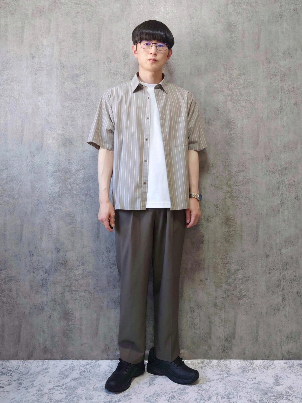 感動ジャケット、感動タックパンツ」の着用コーディネート| ユニクロ公式