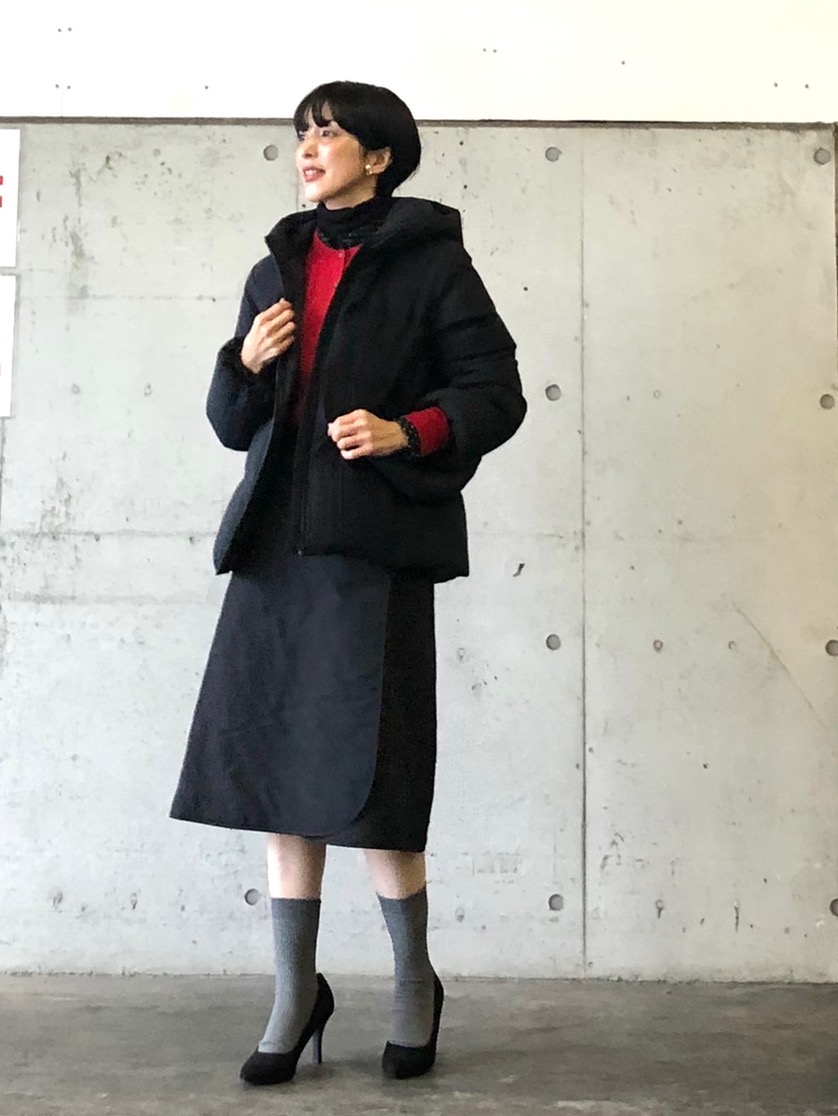 ストレッチシームレスダウンショートコート、ヒートテックレギンス/10