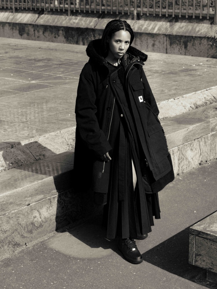 サカイ」が「カーハートWIP」とコラボレーションしたカプセル