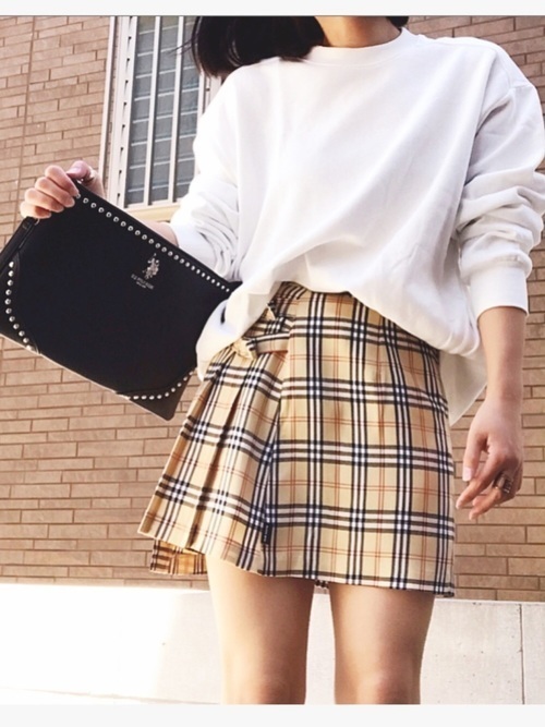 おしゃれ女子は持っている♡バーバリーチェックスカートコーデ17選