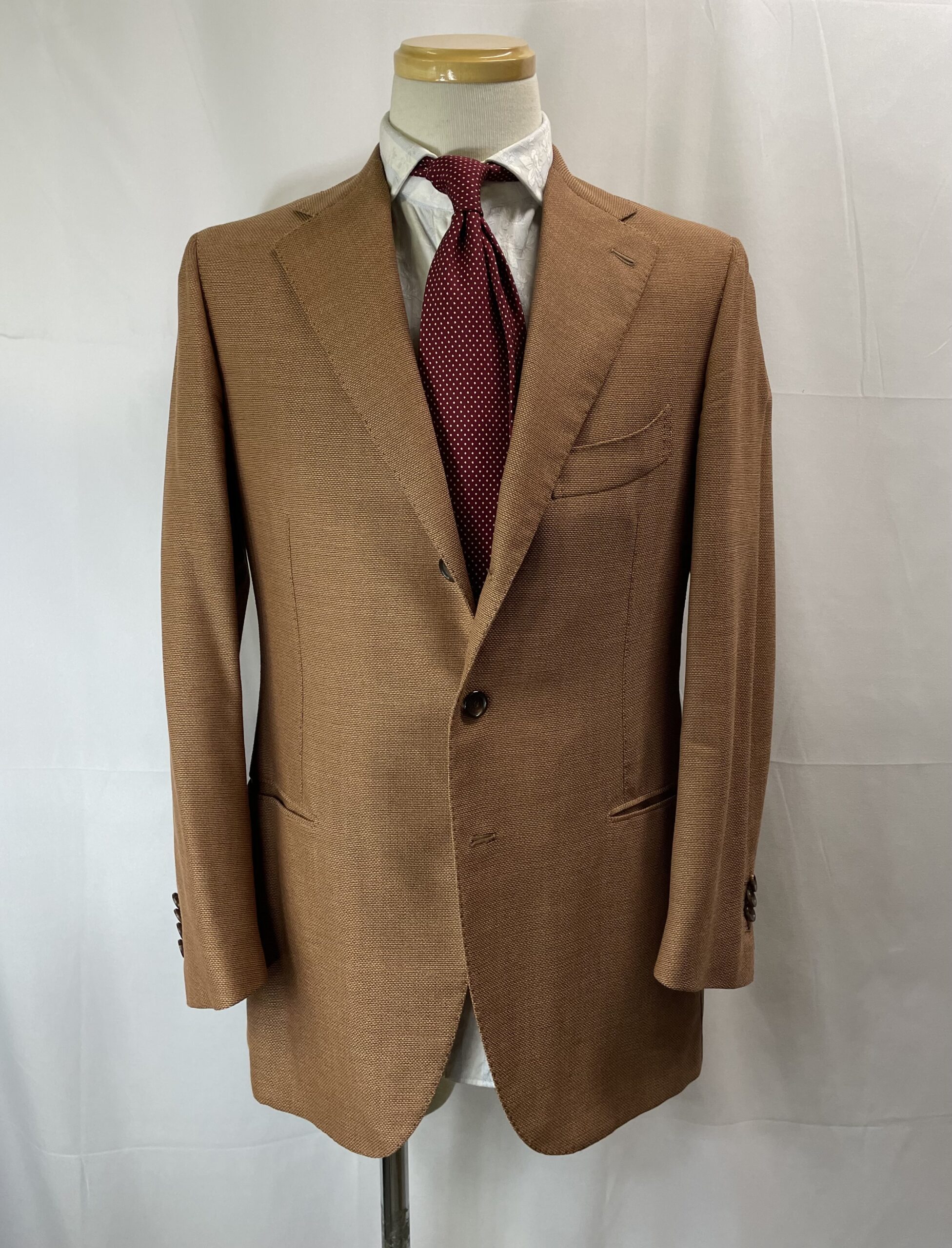 Cesare Attolini アットリーニ】手仕事ナポリ仕立て 春夏向けホップ