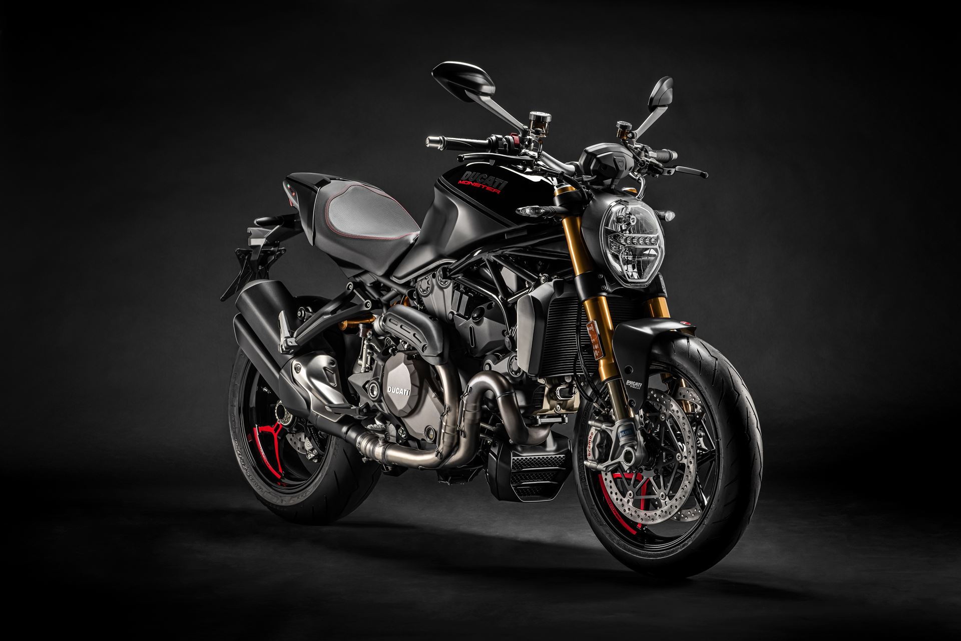 Ducati Monster 1200 S ganha nova cor “Black on Black” - MotoNews