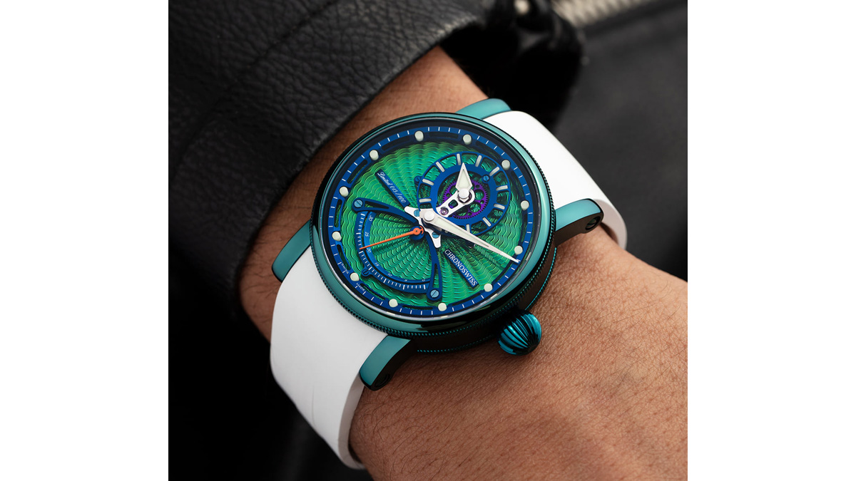 蛇のように妖しく美しいクロノスイスの限定モデル「レセック マニュ