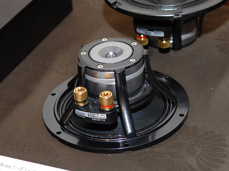 パイオニア、「carrozzeria」ブランド中級スピーカー