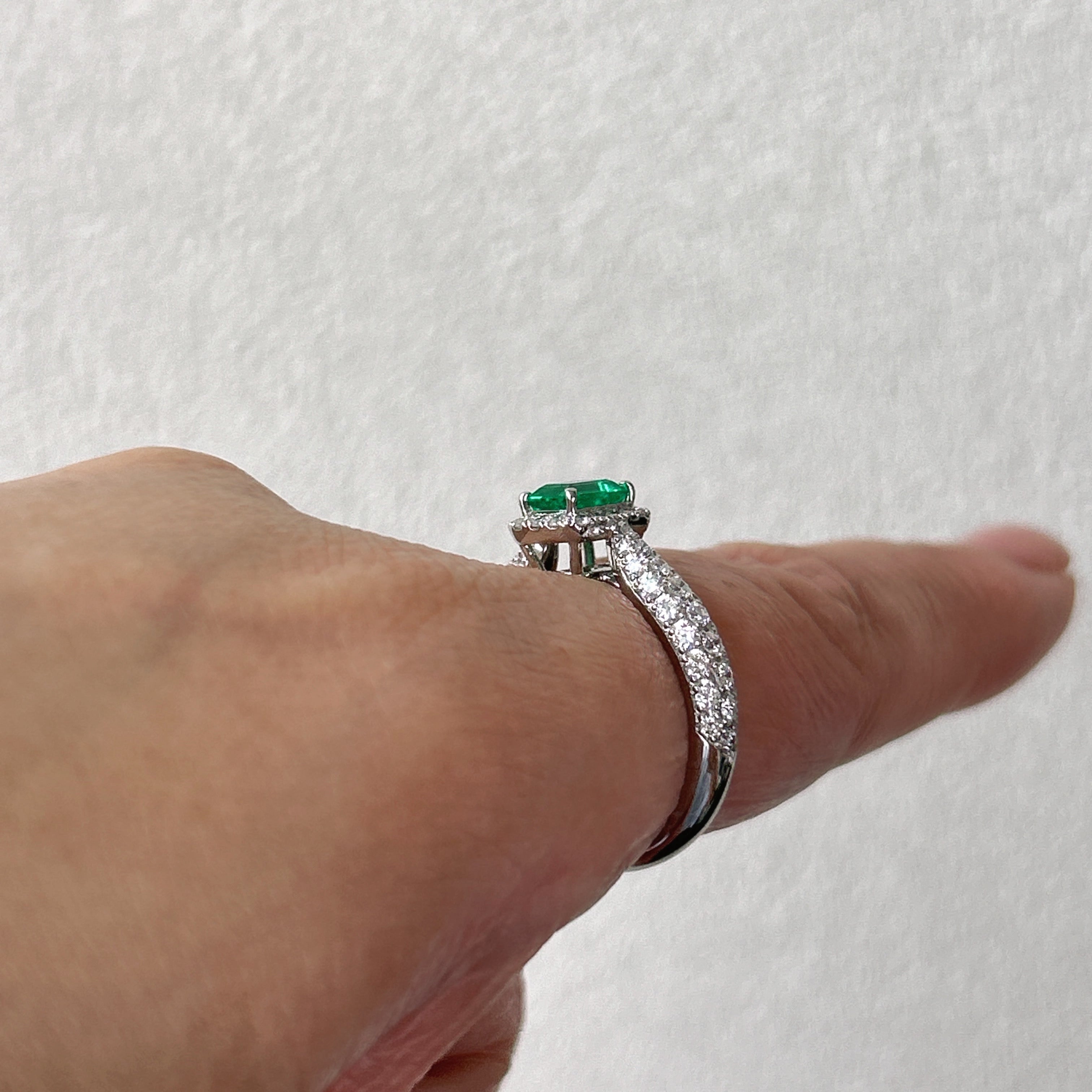 パリの小路］リング エメラルド 0.5ct前後 SQ – AYAKO SAKURAI（櫻井