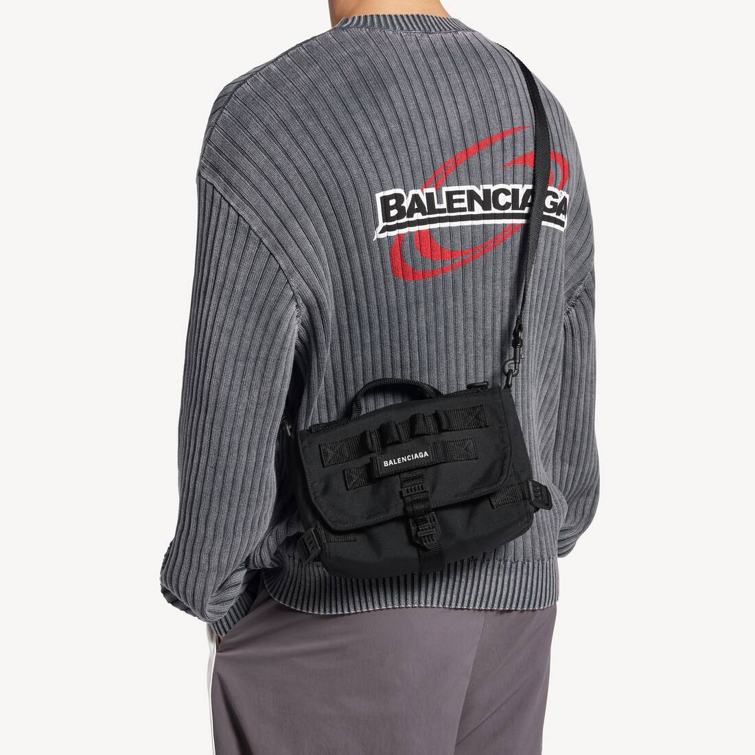 ブラック の メンズ Army メッセンジャーバッグ スモール | Balenciaga