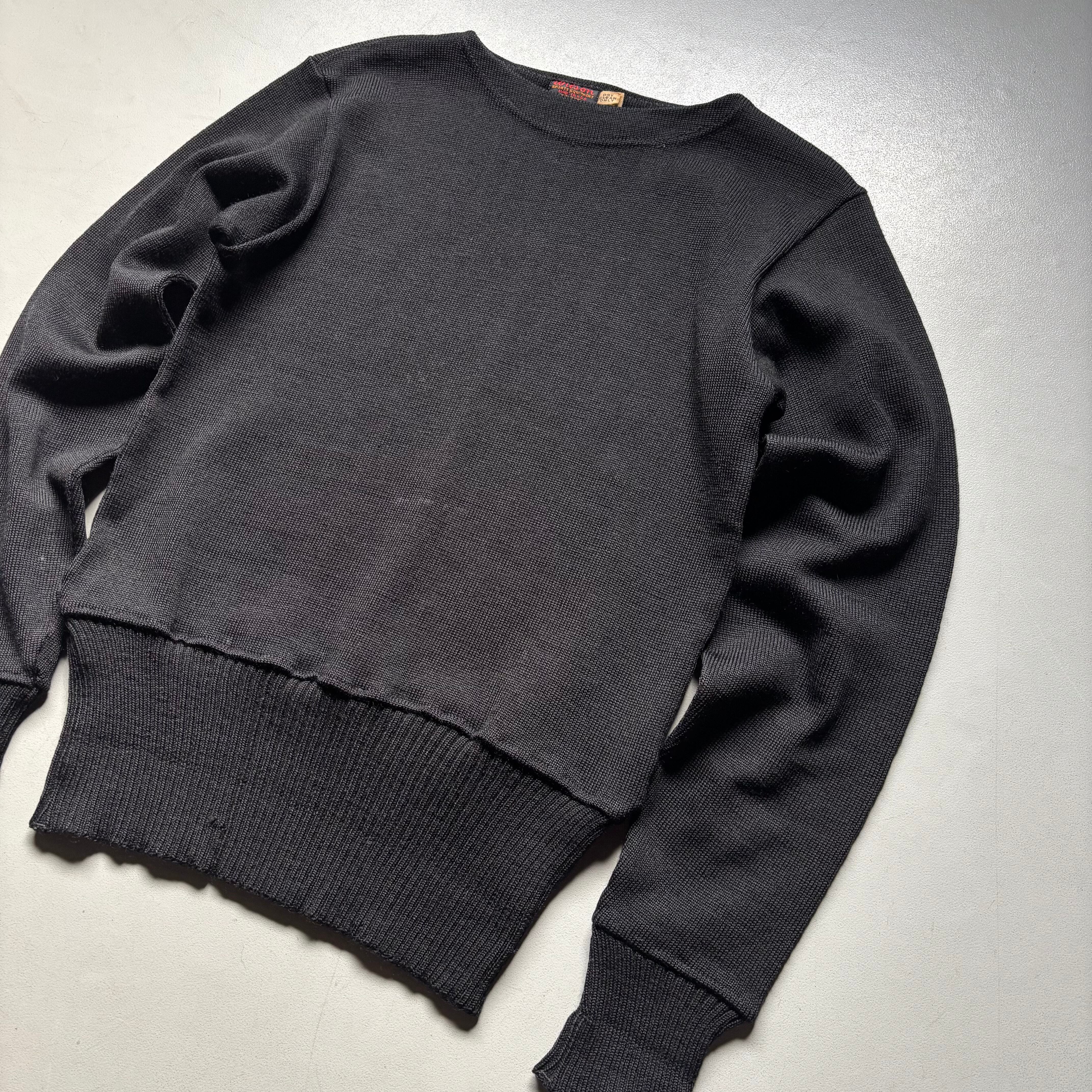 40s vintage Wilson Wool Sport Sweater “Black color” “size 40” 40