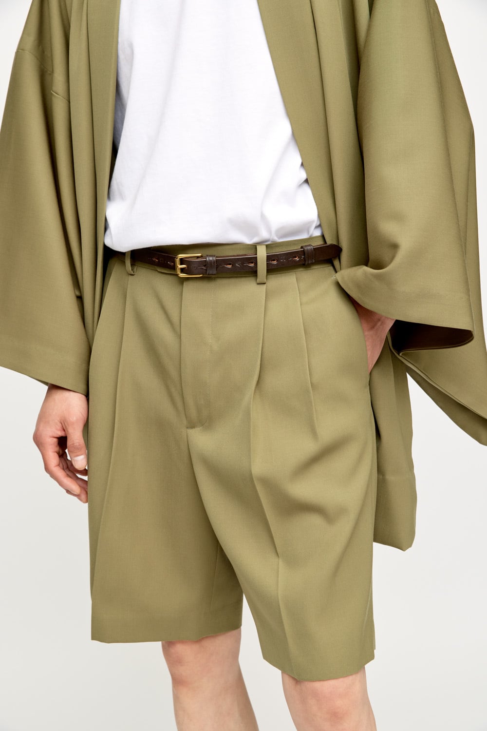 パンツ / AURALEE / LIGHT WOOL MAX GABARDINE SHORTS / KHAKI | Y