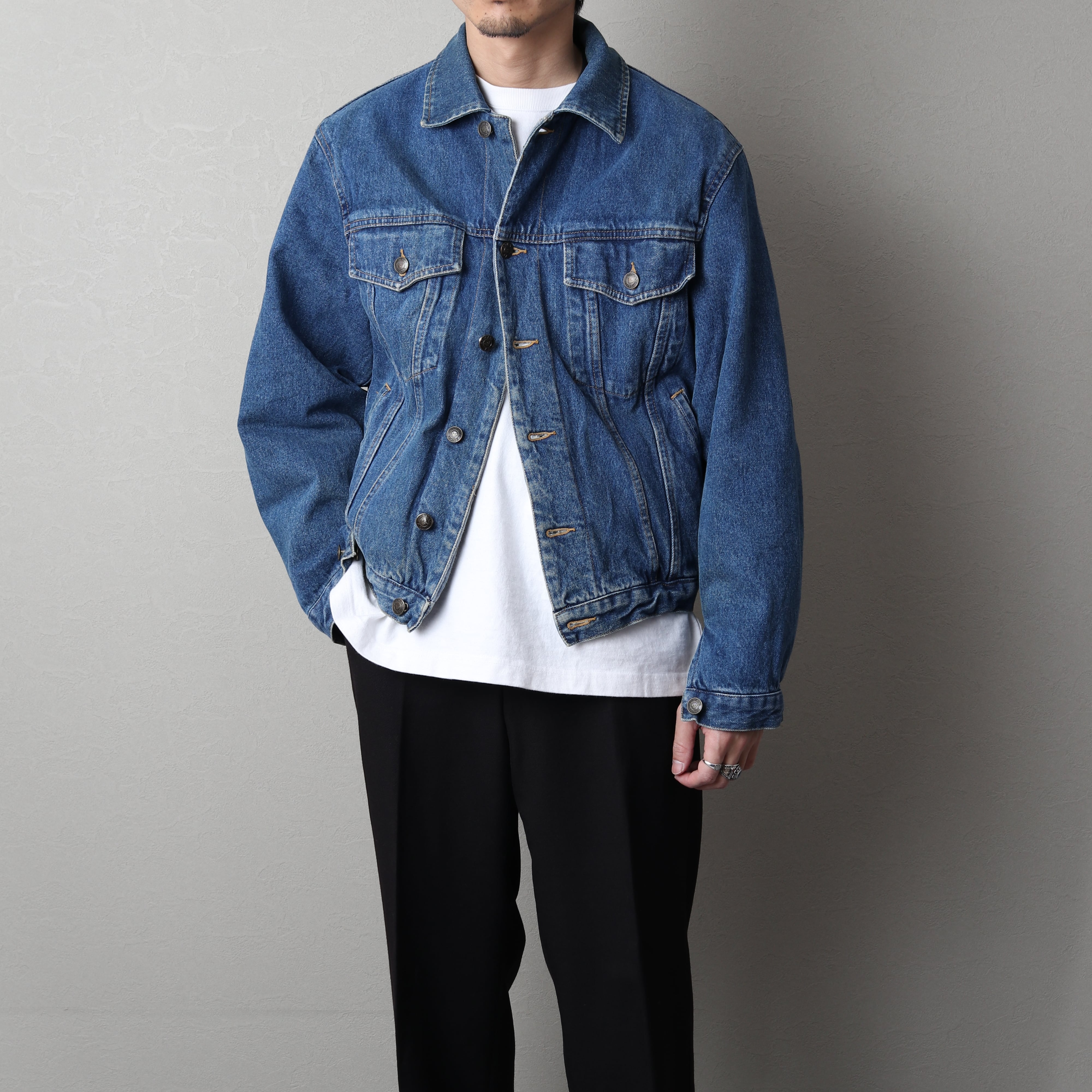 85b9ff5e3d3680ee271aef4a7b83c6