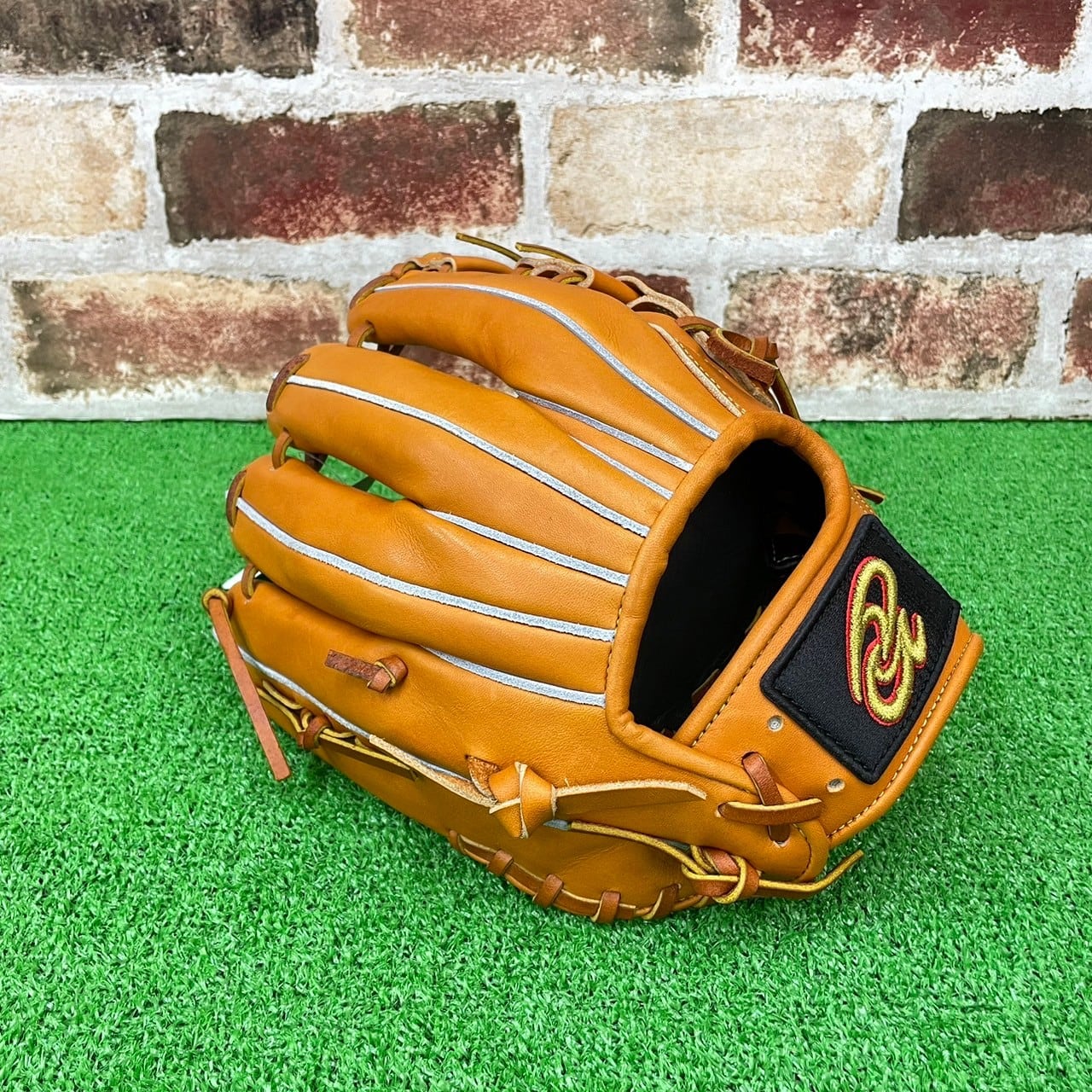 不動の人気】Donaiya ドナイヤ 軟式グローブ DJNIM 山田哲人選手使用