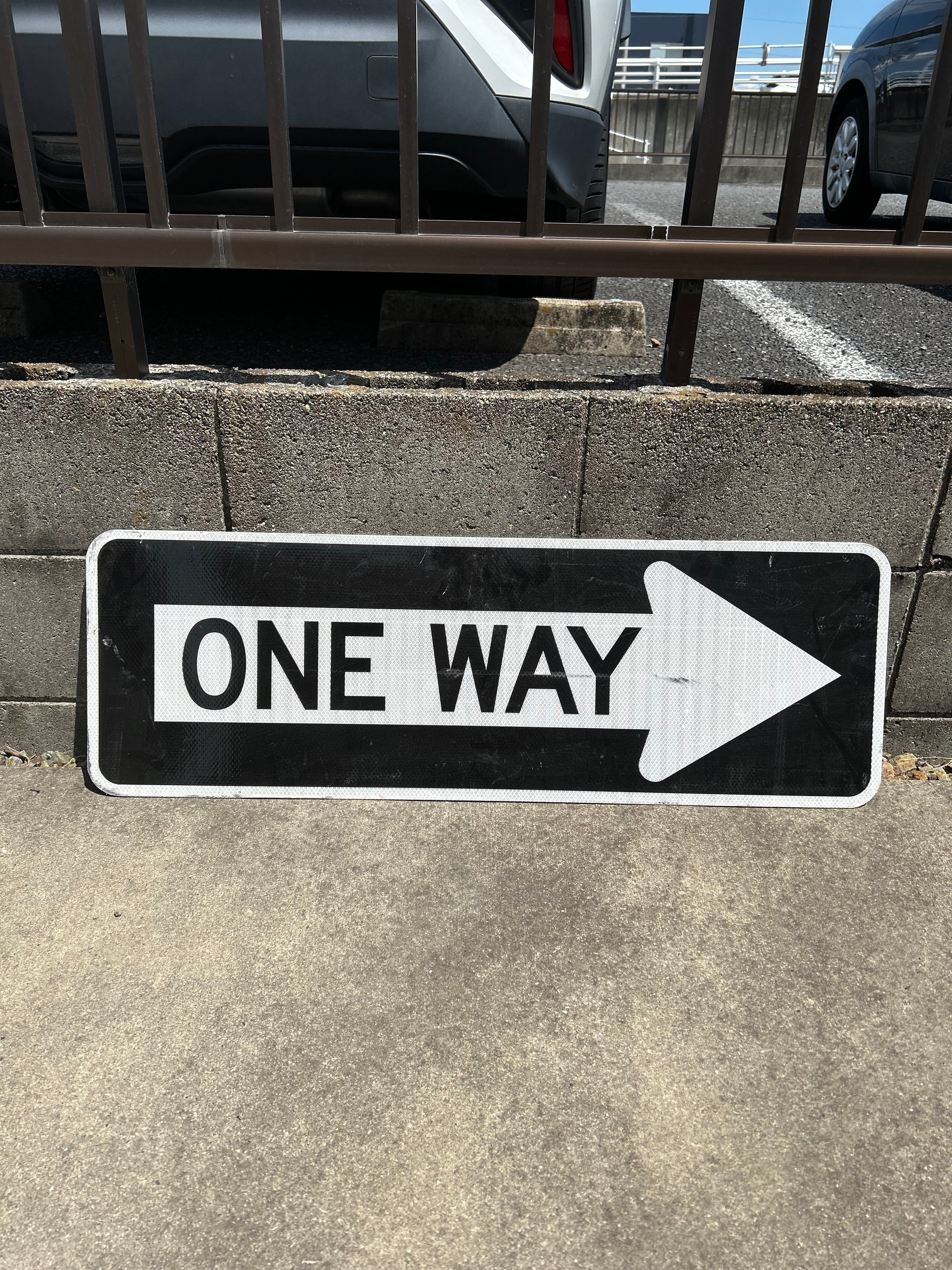 ONE WAY 2 アメリカンロードサイン トラフィックサイン 道路標識