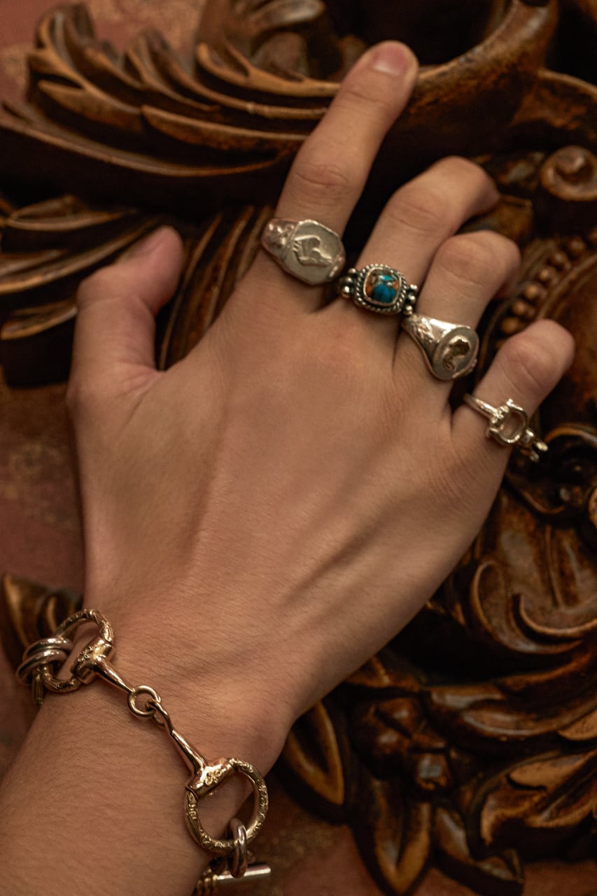 R-088 Oval signet ring olive (SV Eagle) | WAKAN SILVER SMITH