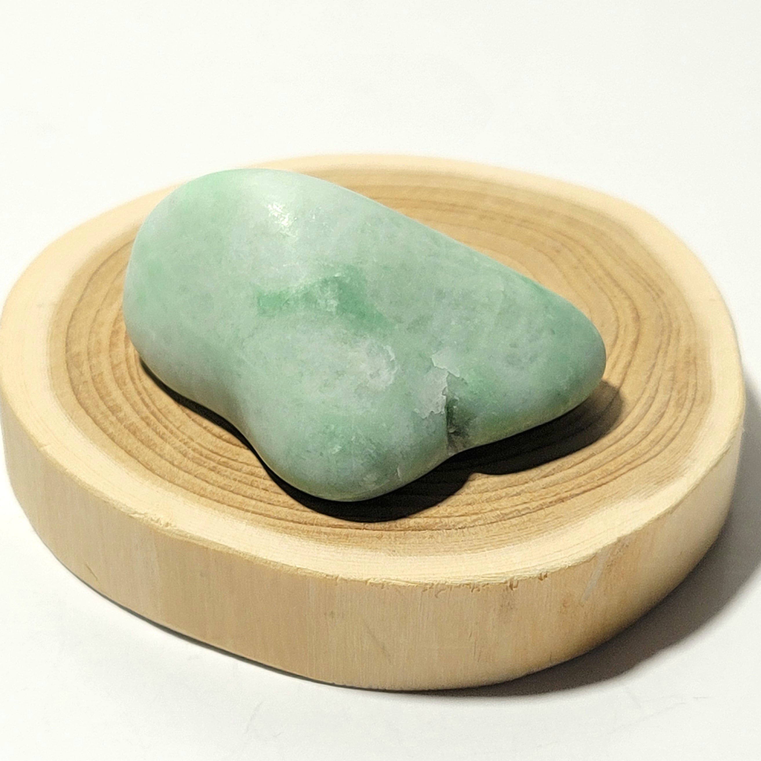 糸魚川翡翠:海石 BGU0145 | 糸魚川翡翠工芸家 赤羽可行BASE