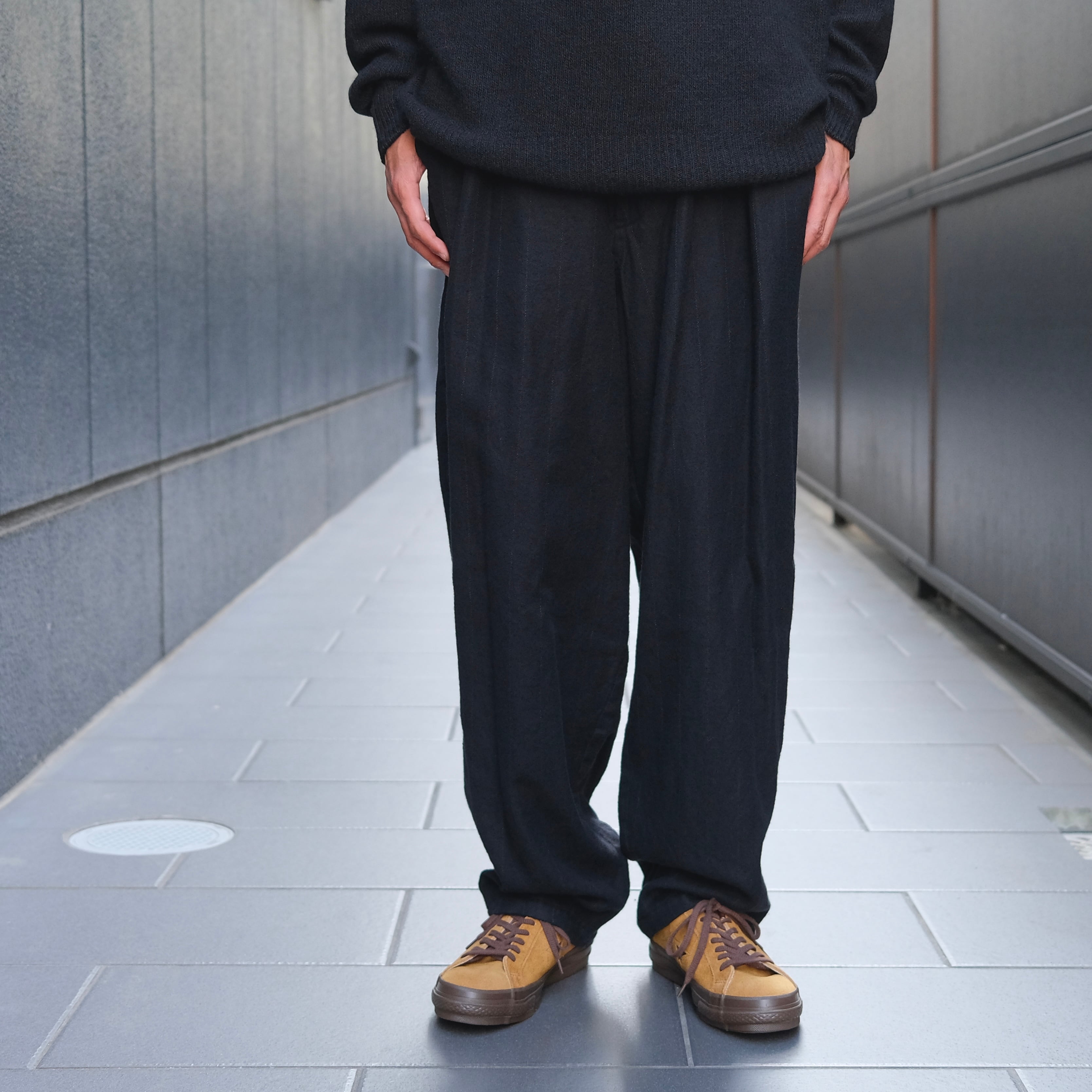 COMOLI(コモリ) /ストライプテーパードパンツ -STRIPE-(A03-03010) | Signs