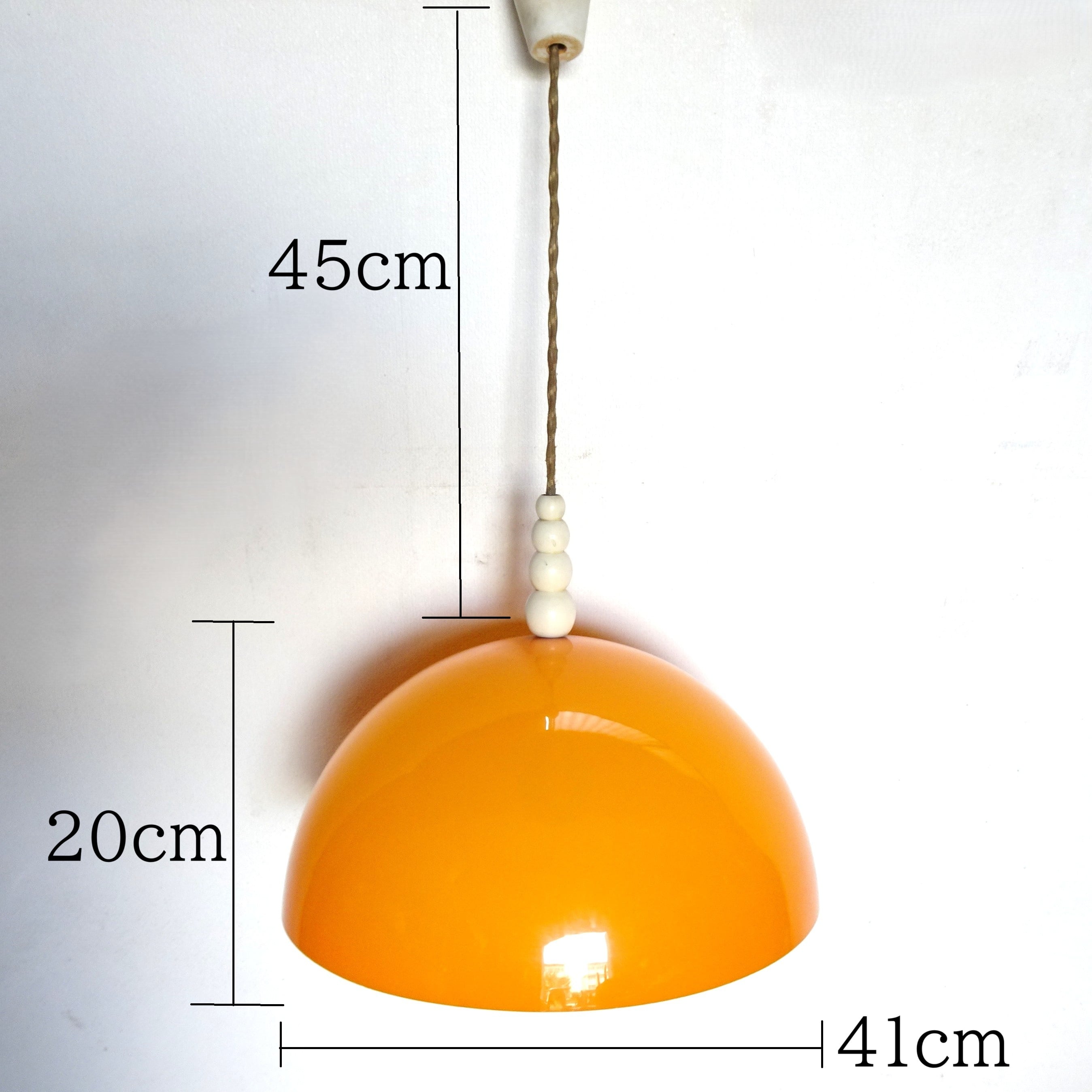 オレンジ色のレトロなペンダントライト | 純喫茶家具の村田商會