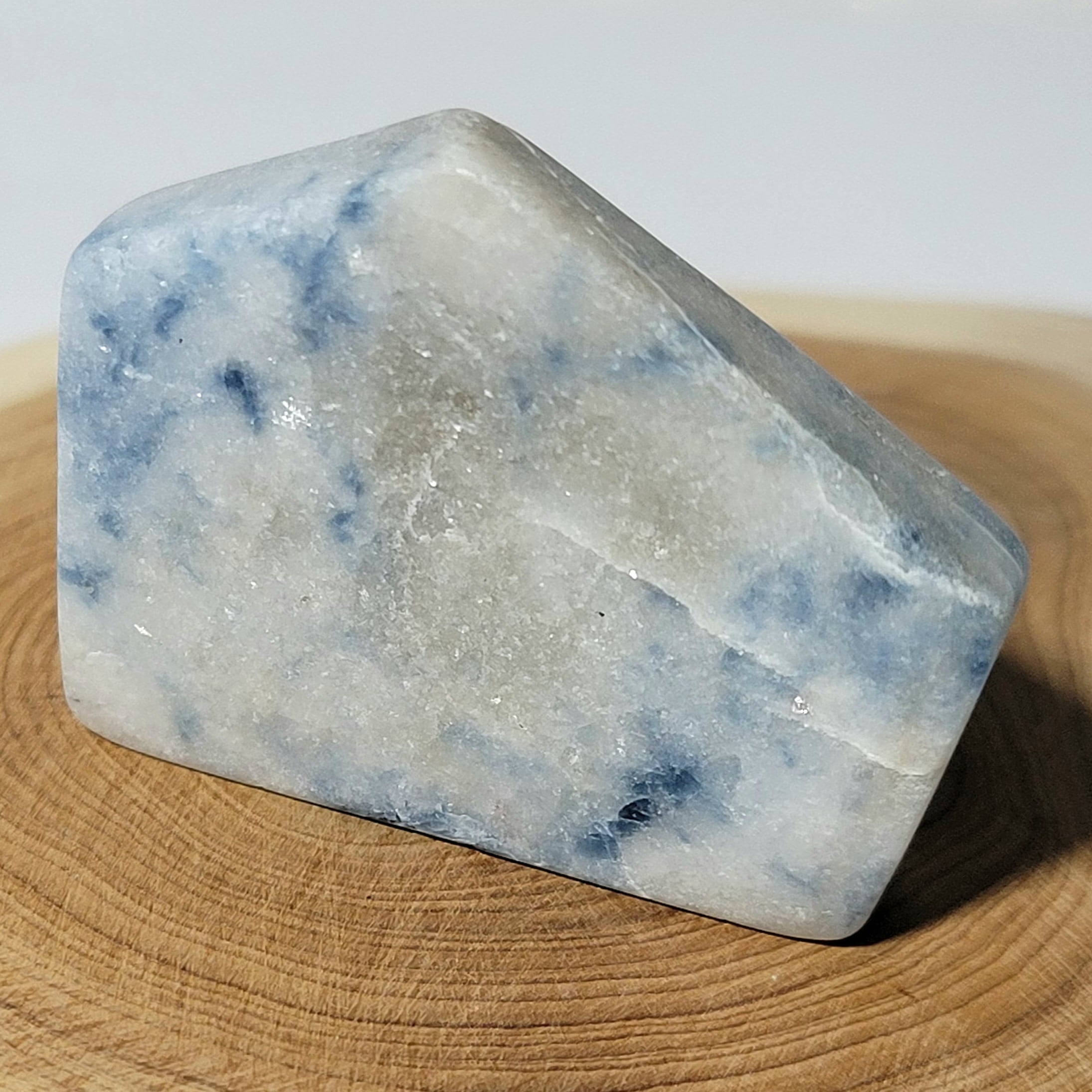 入コン沢原石:糸魚川翡翠 BG0092 | 糸魚川翡翠工芸家 赤羽可行BASE