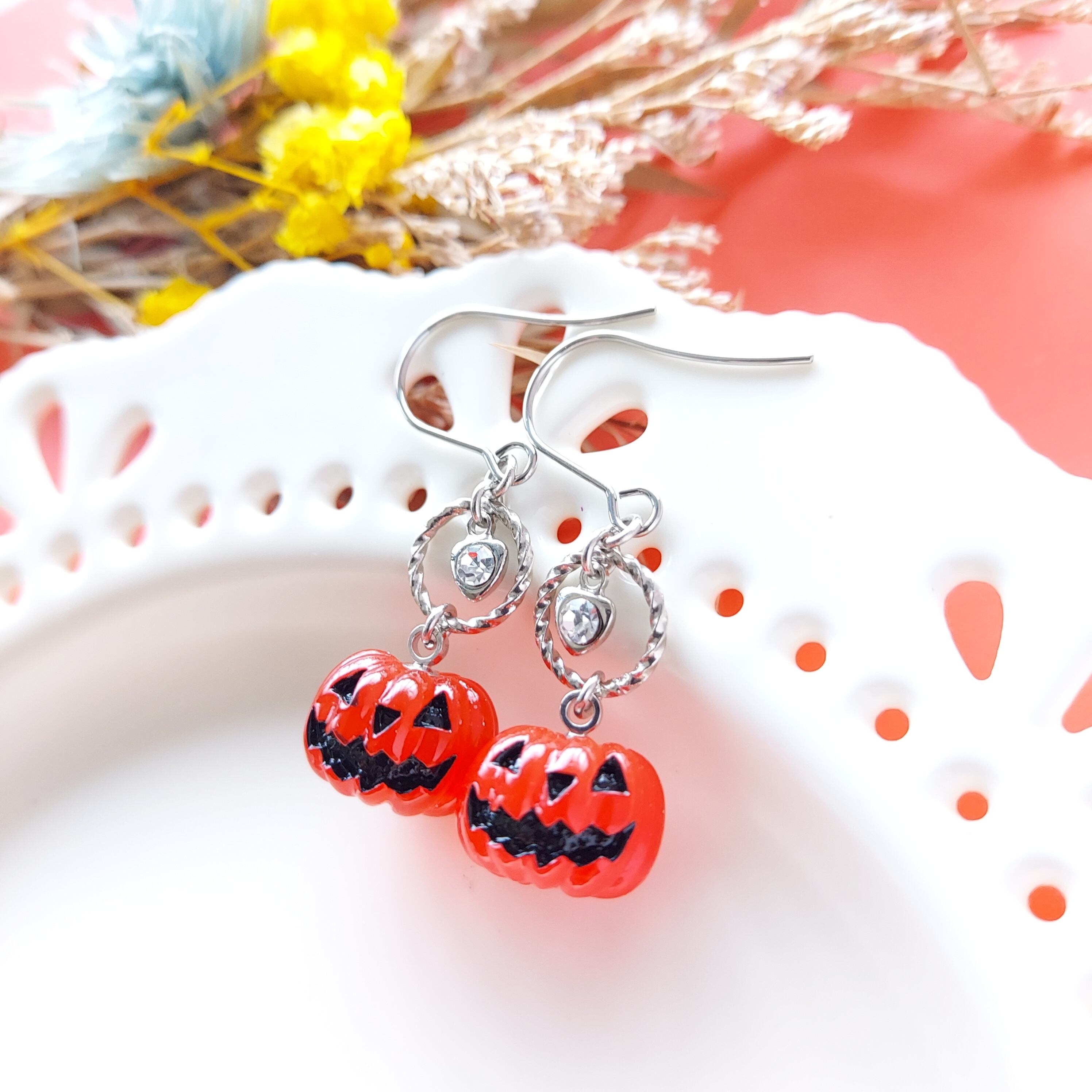 ピアス or イヤリング 変更可】【オレンジカボチャ ピアス・イヤリング