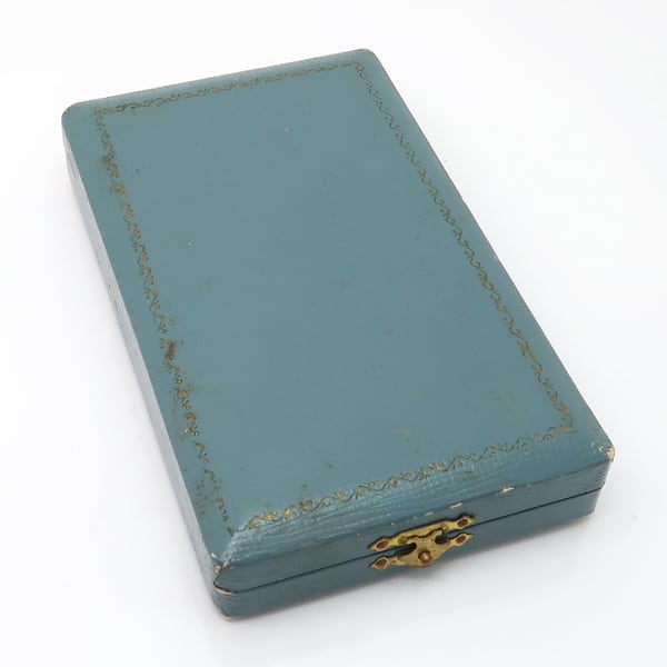 銀製 小物入れ 彫金 箱 片切彫 煙草入 ボンボニエール 香合 爪楊枝入