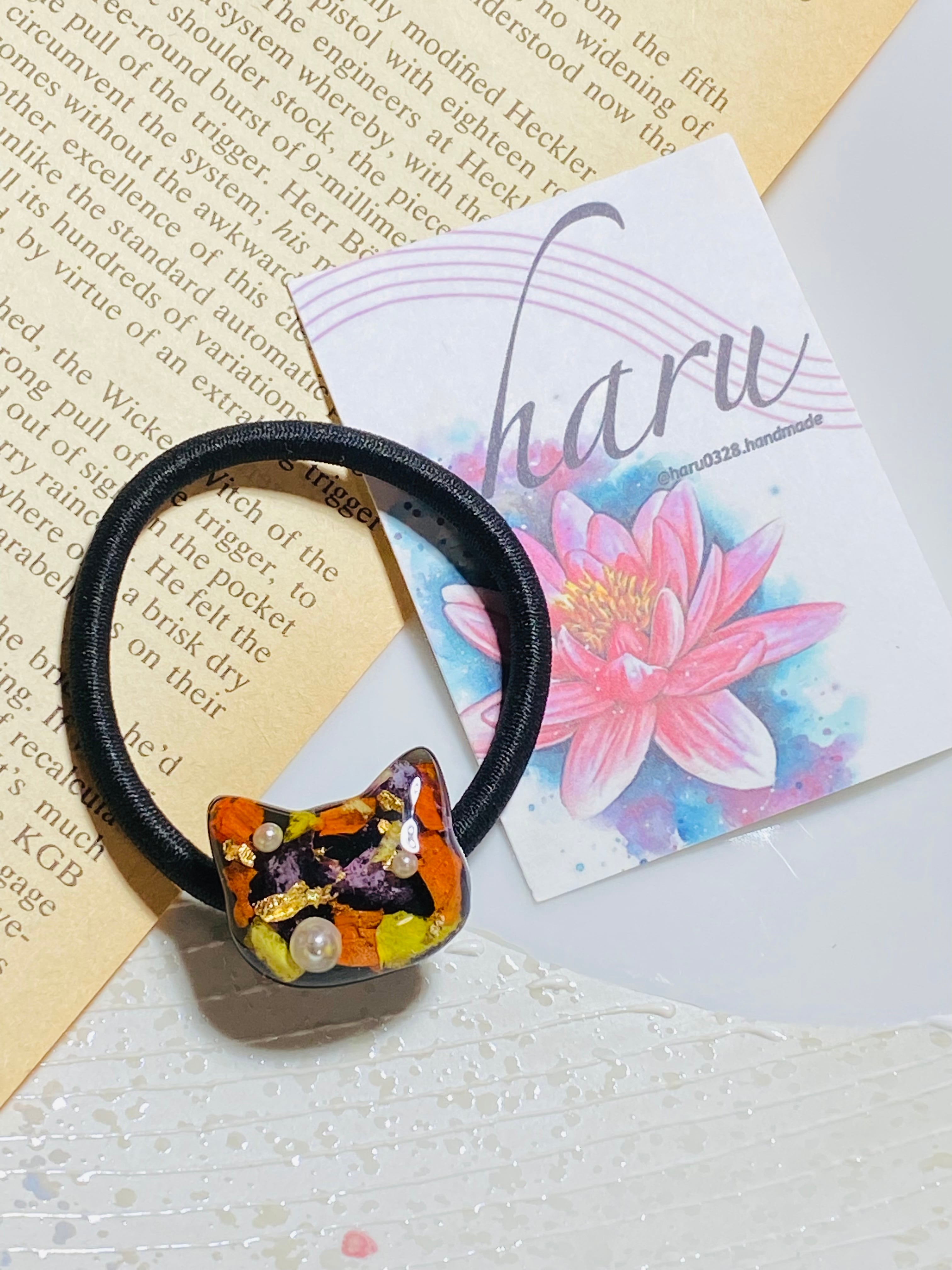 レジンヘアゴム ハンドメイドアクセサリー レジン 猫 | Lotus flower