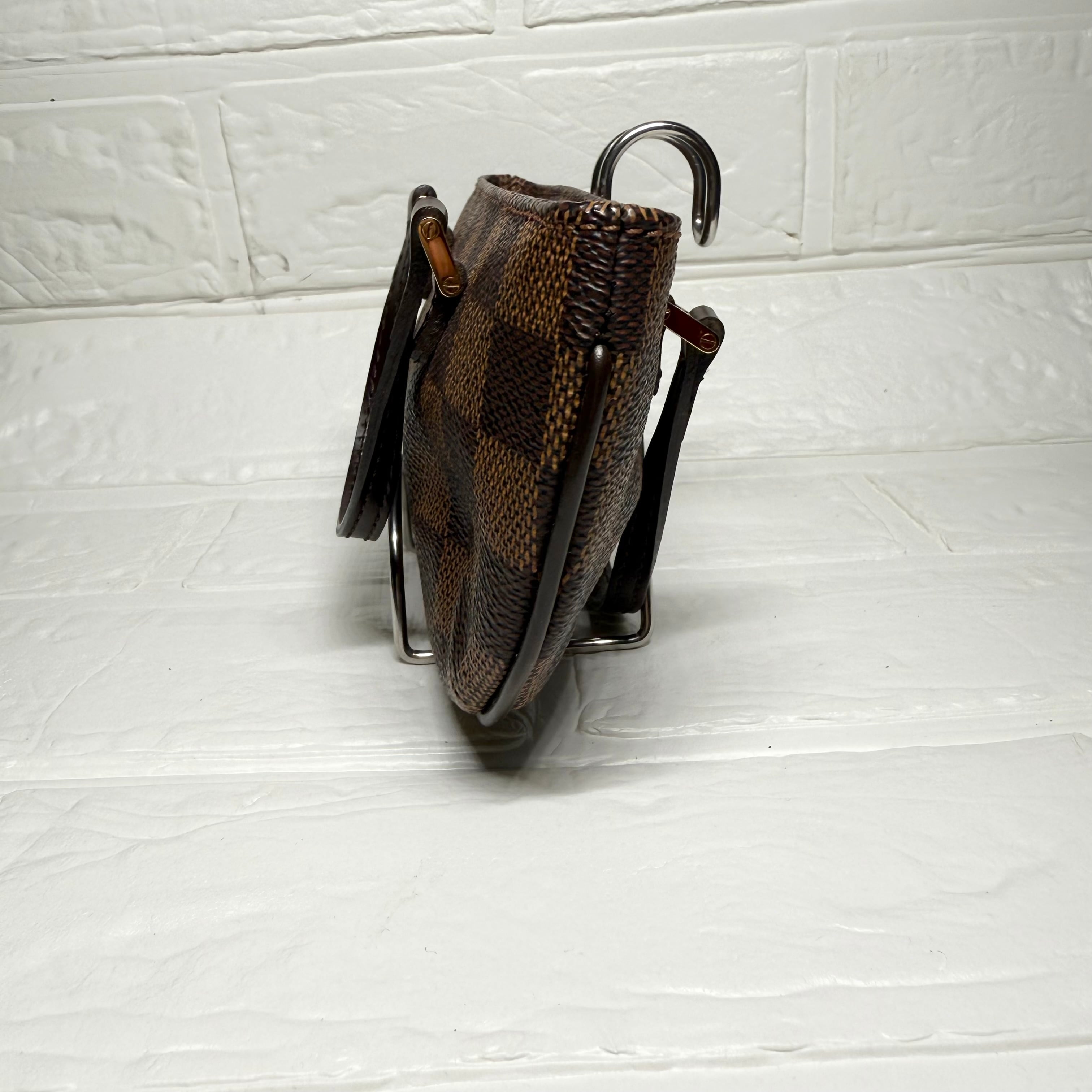 ルイヴィトンダミエ マノスクGM 付属ポーチ ミニポーチ 2個持ち