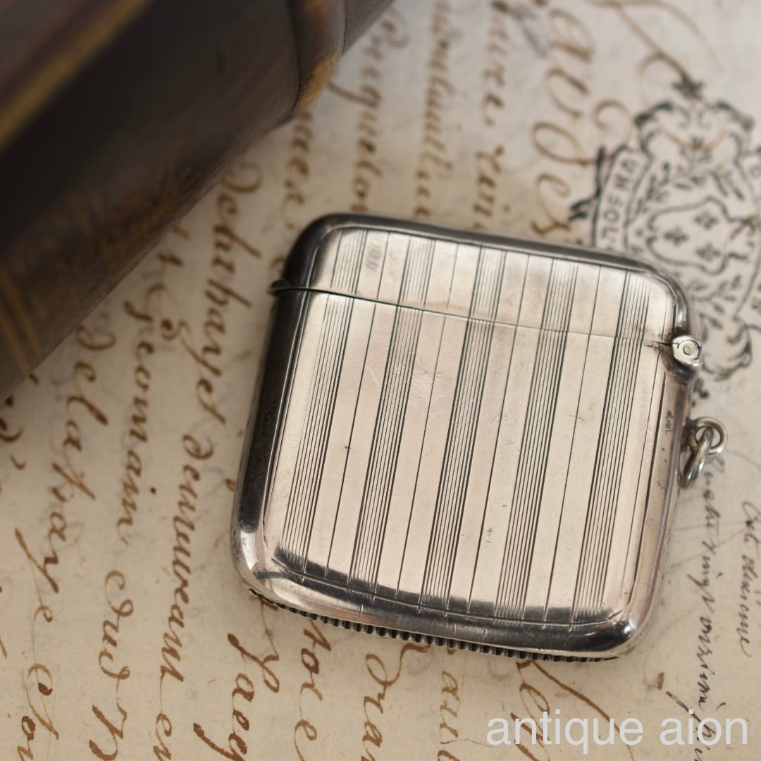 英国アンティーク アールデコ 1915年 スターリングシルバーのヴェスタ