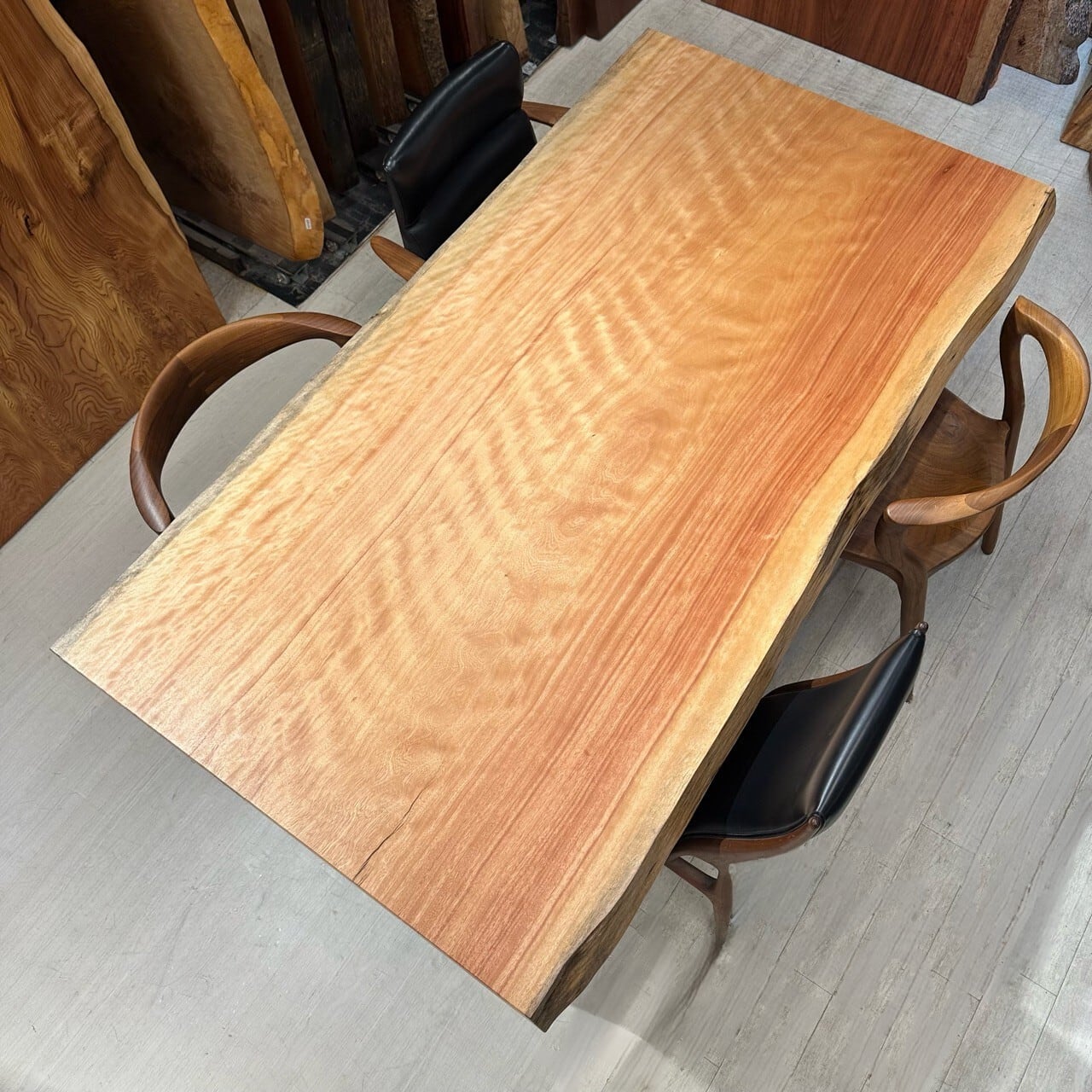 花梨瘤（カリンコブ）_1730×1100-1250-1160×42_青山店_テーブル天板/一