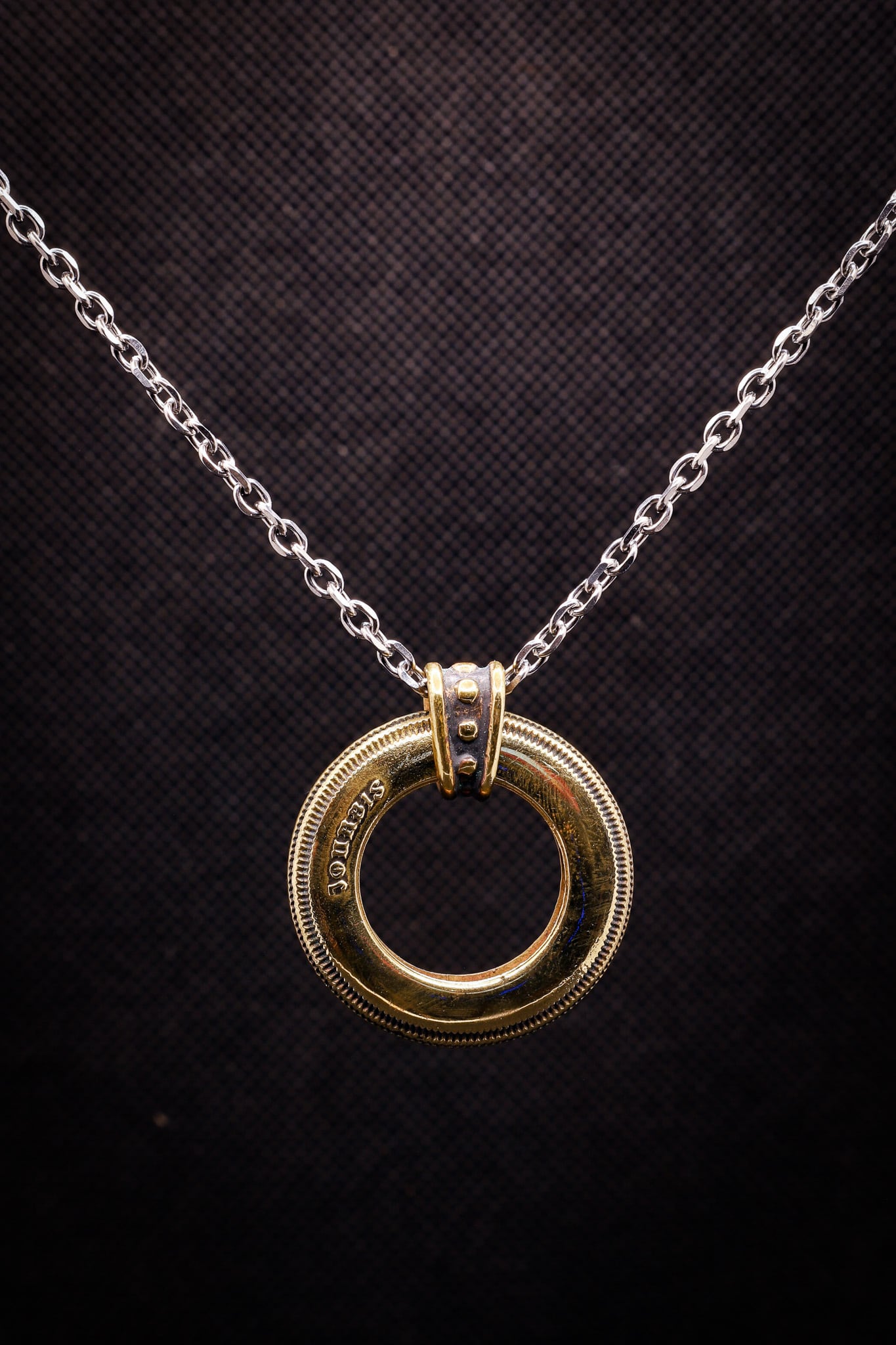 d279f725a64055ad276b634c77368a