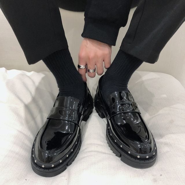 予約販売】レザーシューズ メンズ ローファー スタッズ 厚底 シューズ